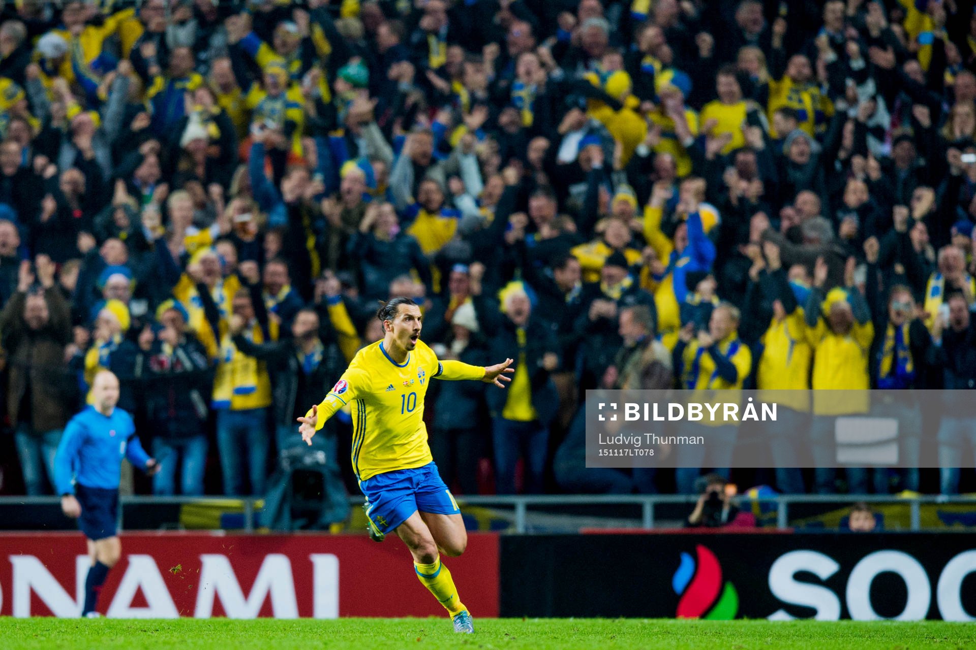 Sveriges Zlatan Ibrahimovic firar