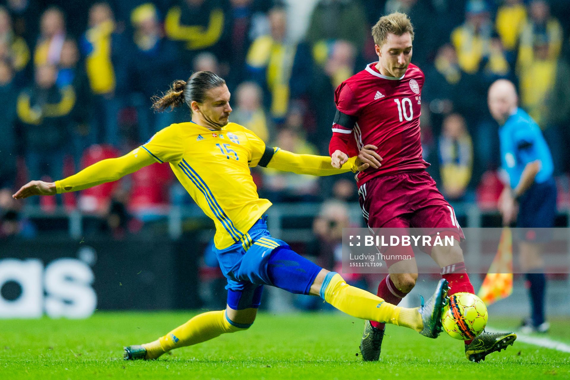 Sveriges Erik Johansson och Danmarks Christian Eriksen