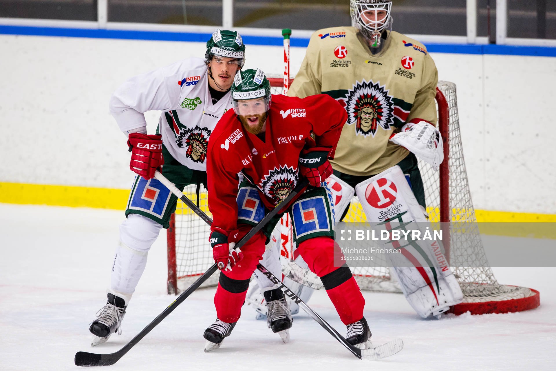 Frölundas Oliver Lauridsen och Robin Figren framför