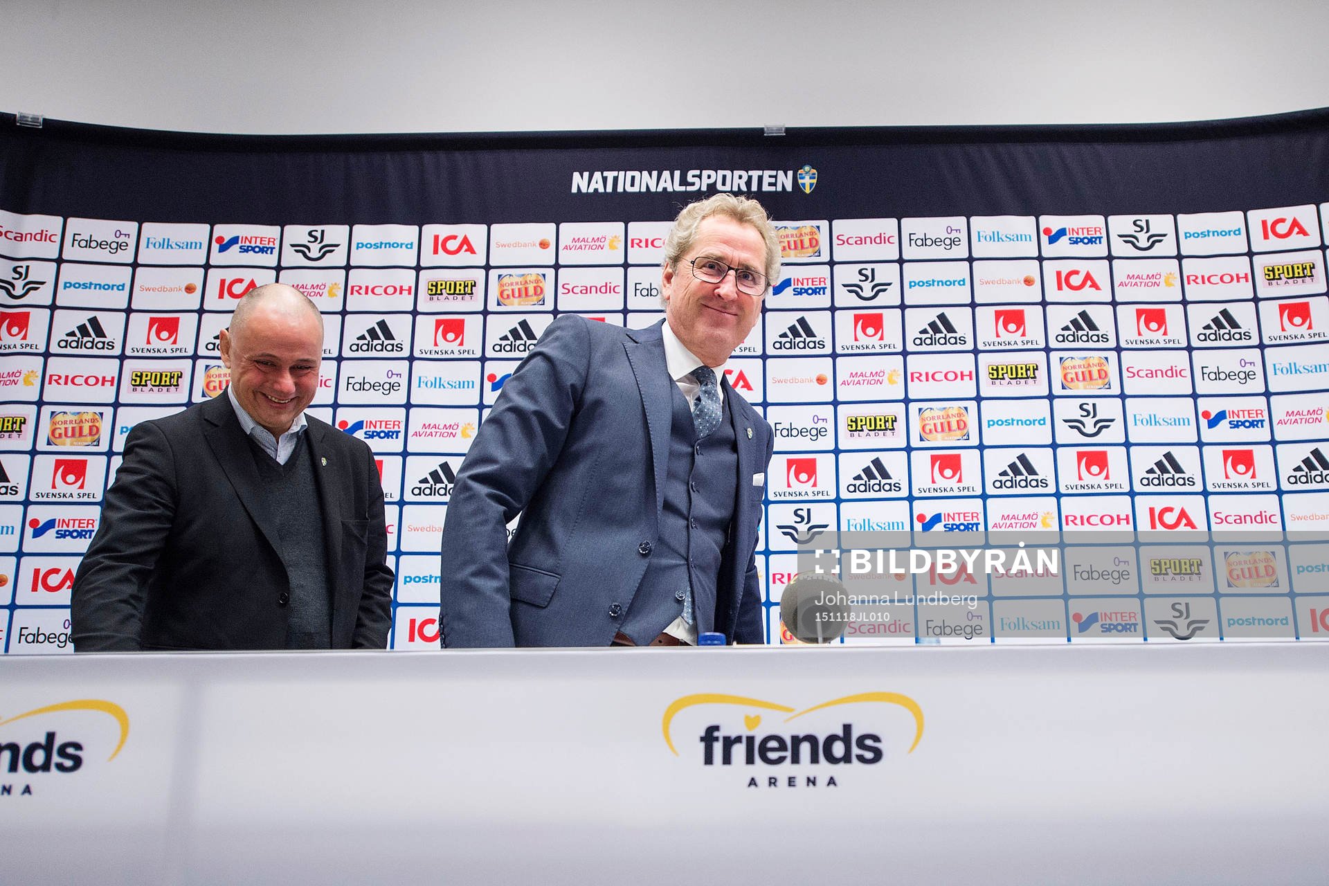 Förbundskapten Erik Hamrén och presschef Niklas Bodell