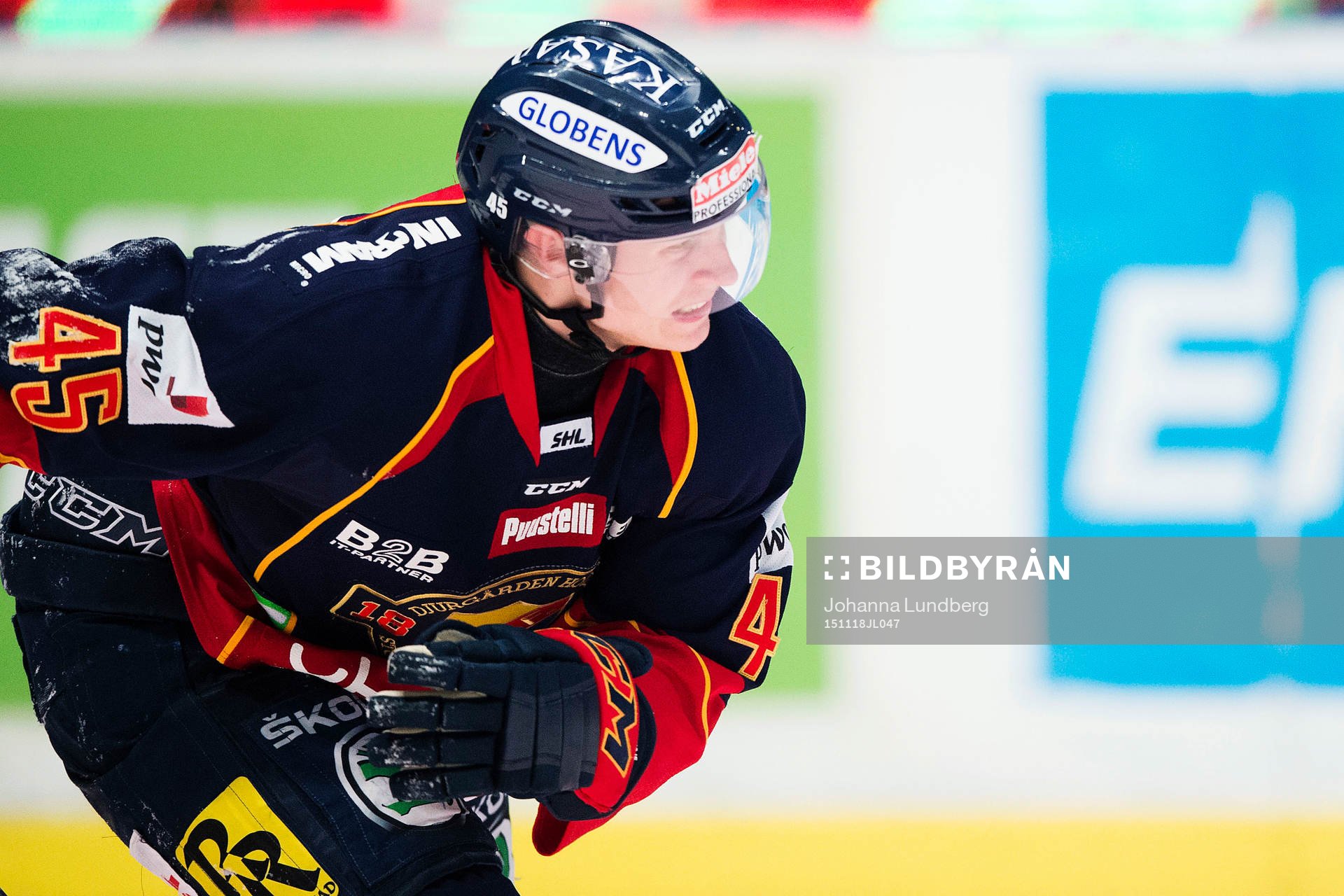 Djurgårdens Alexander Falk har ont