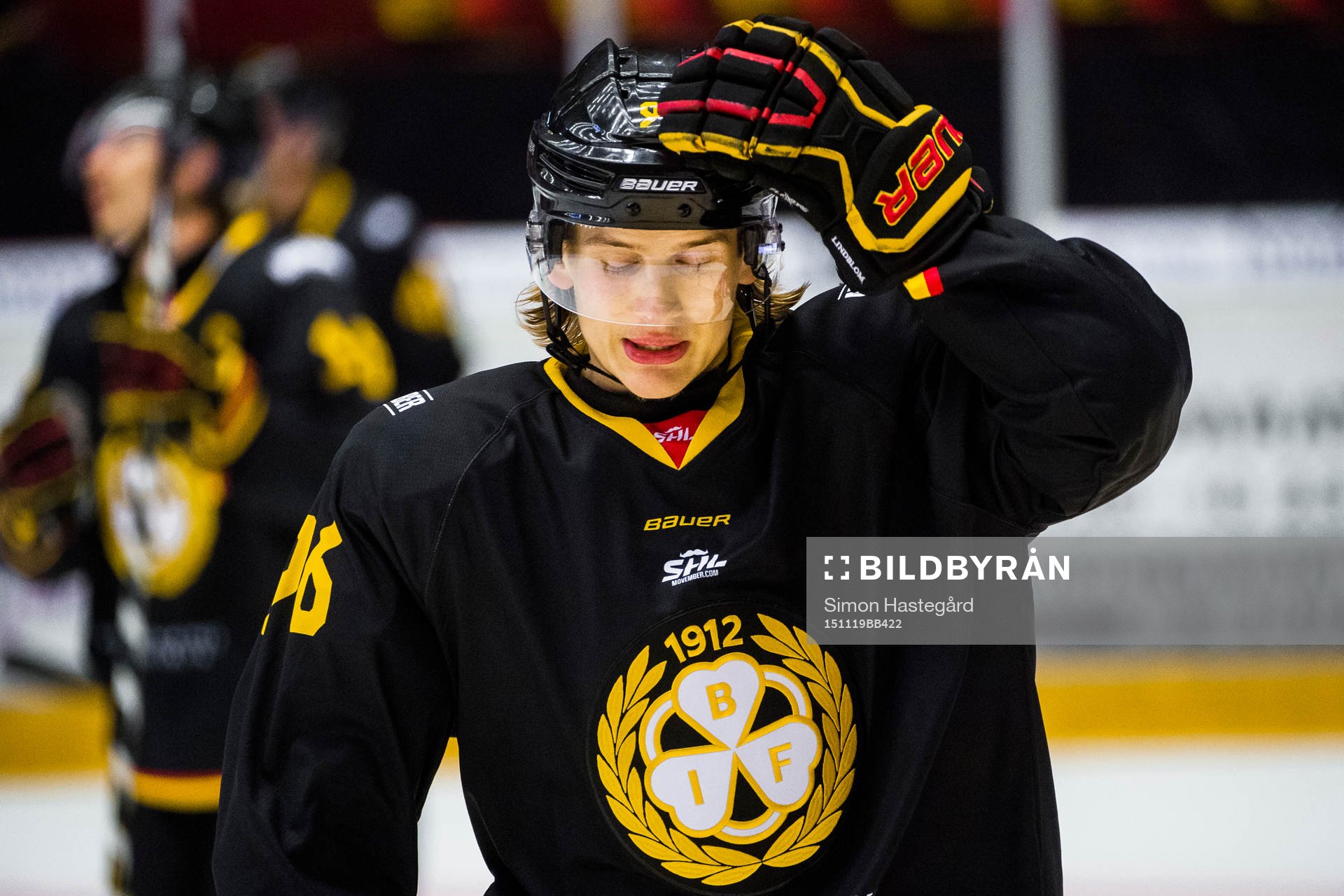 Brynäs Oskar Lindblom deppar