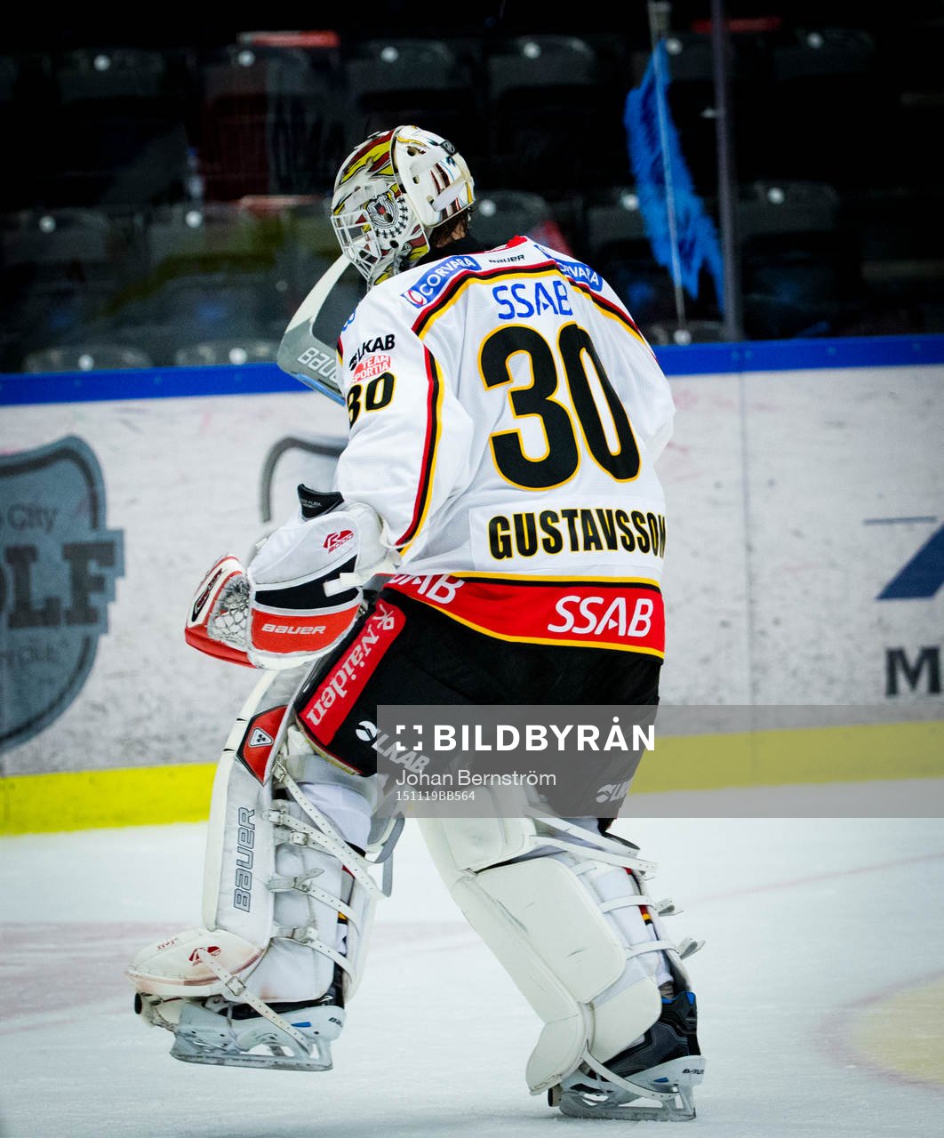 Luleås målvakt Filip Gustafsson jublar