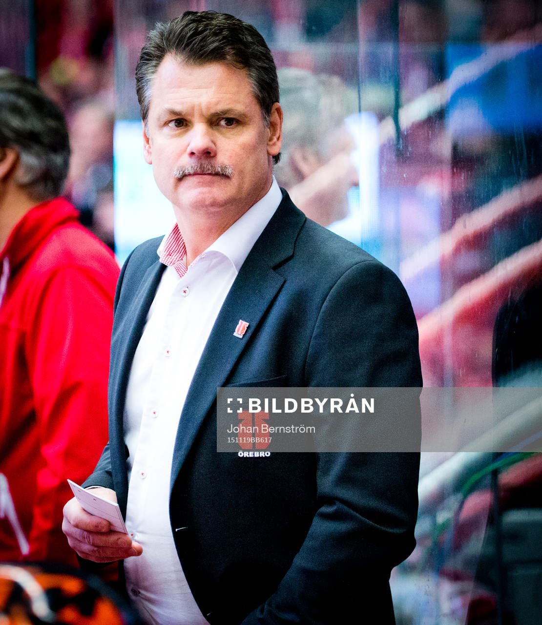 Örebros assisterande tränare Lars Ivarsson med mustasch