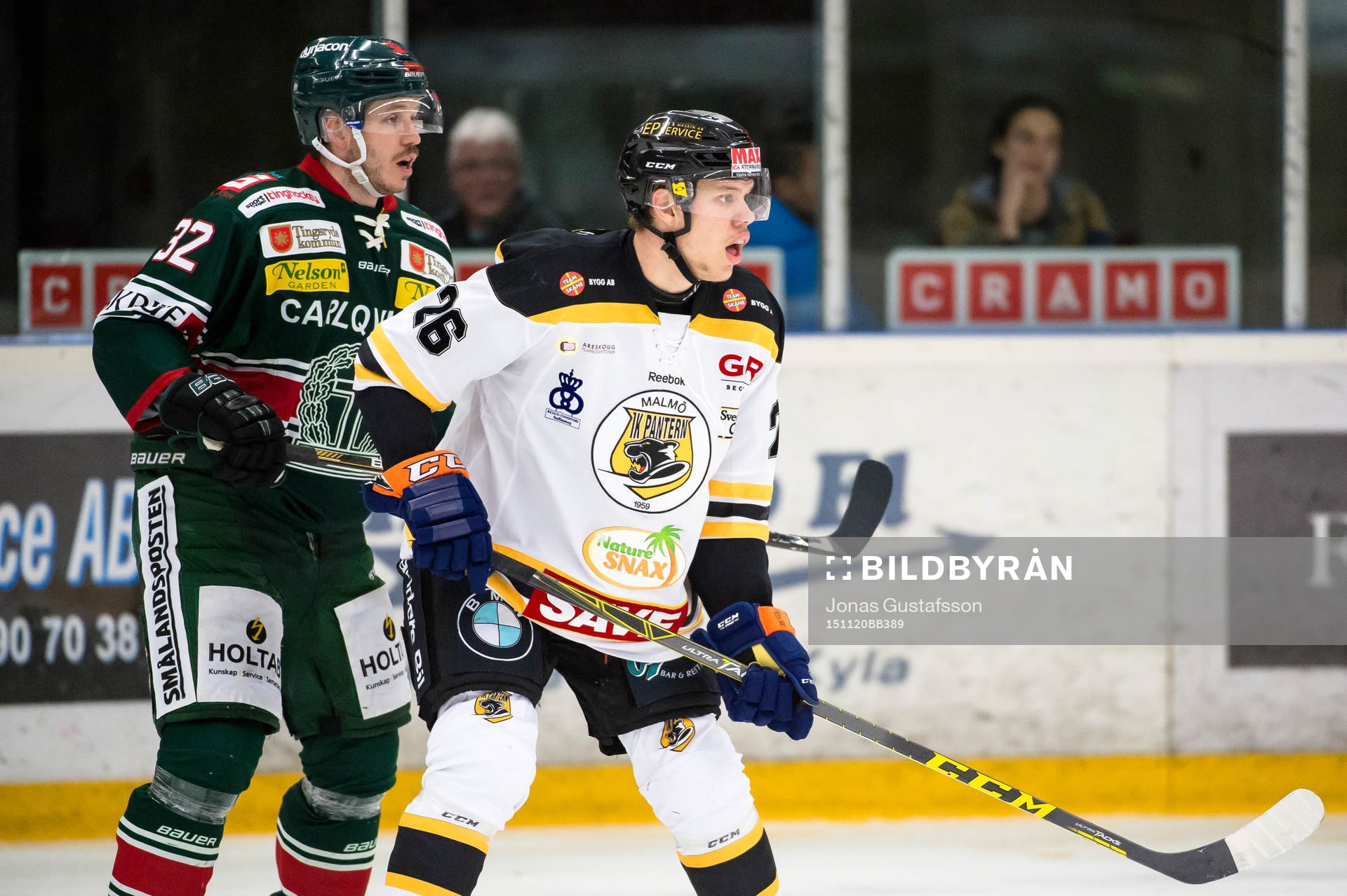 Tingsryds Robin Olsson och Panterns Johan Ivarsson