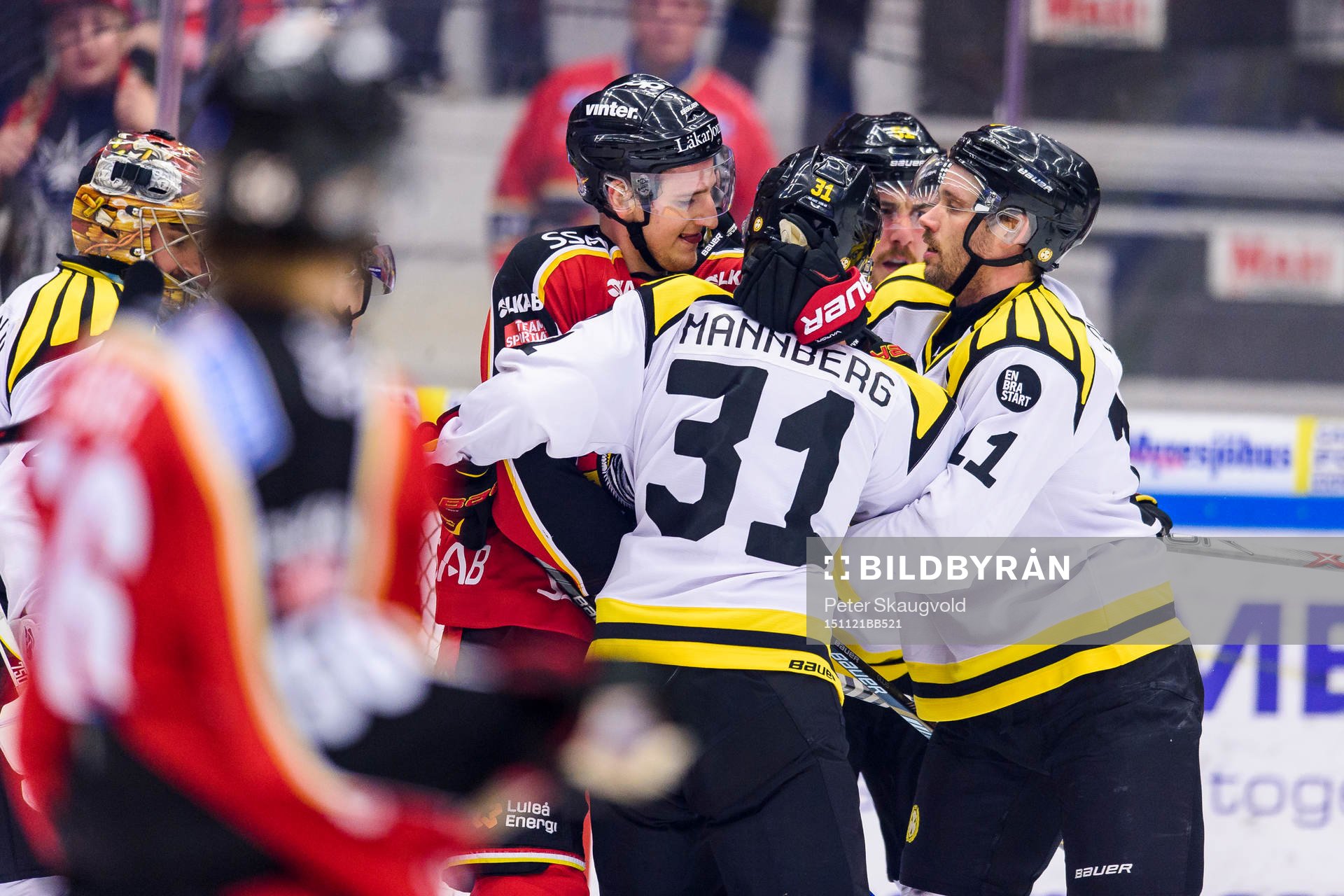Luleås Anton Hedman och Brynäs Daniel Mannberg i bråk