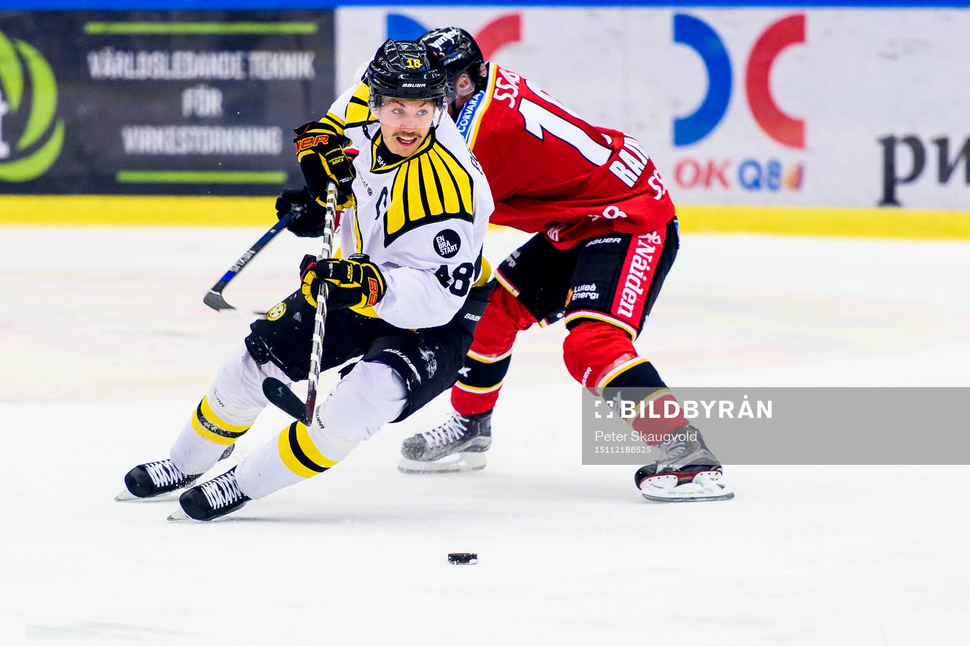 Brynäs Anton Rödin med pucken