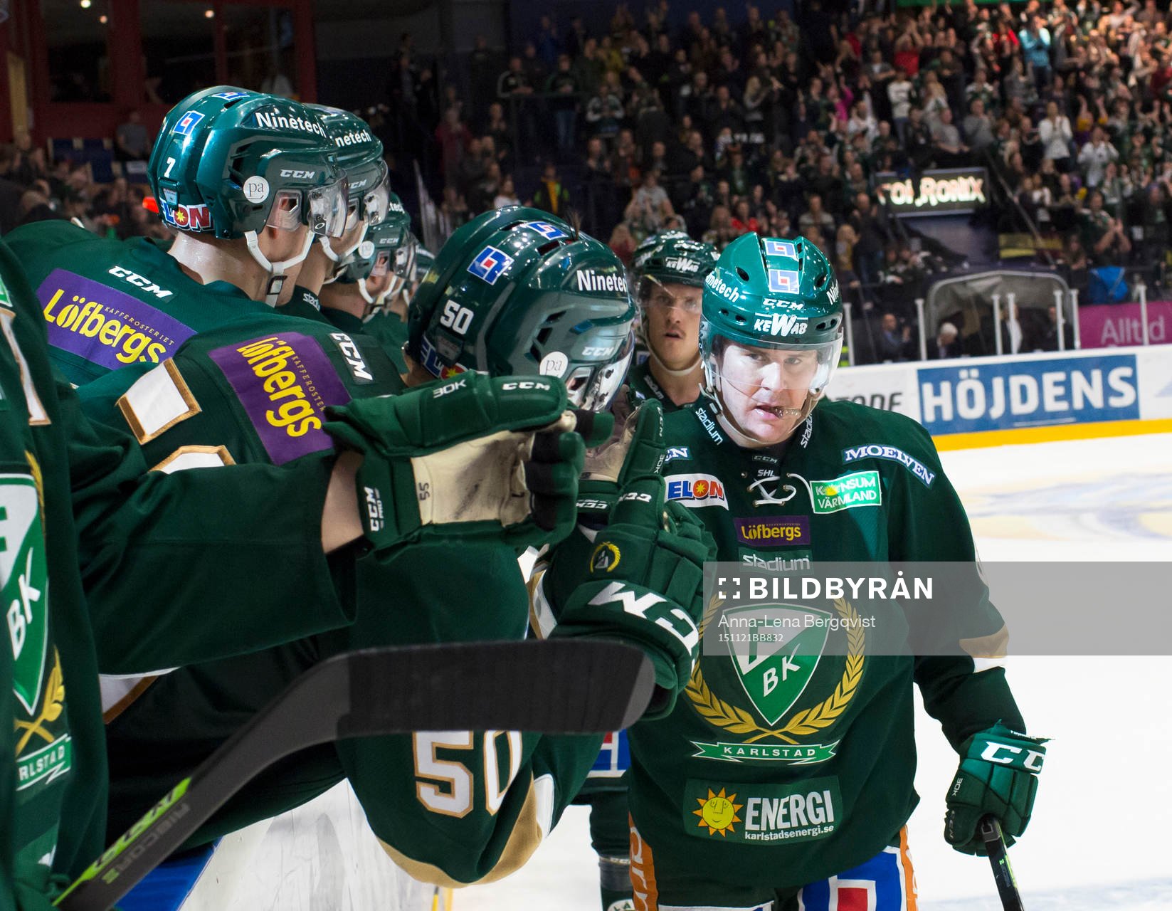 Färjestads Mikael Johansson firar mål 2-1
