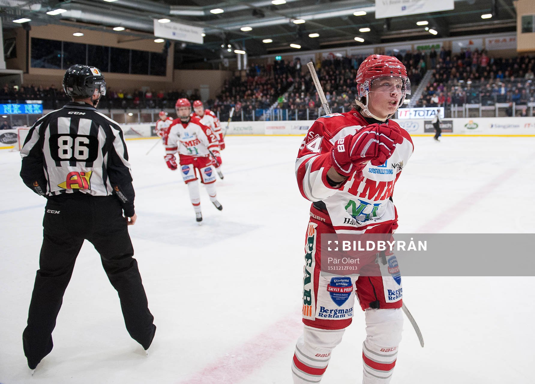 Timrås Mattias Nilsson jublar