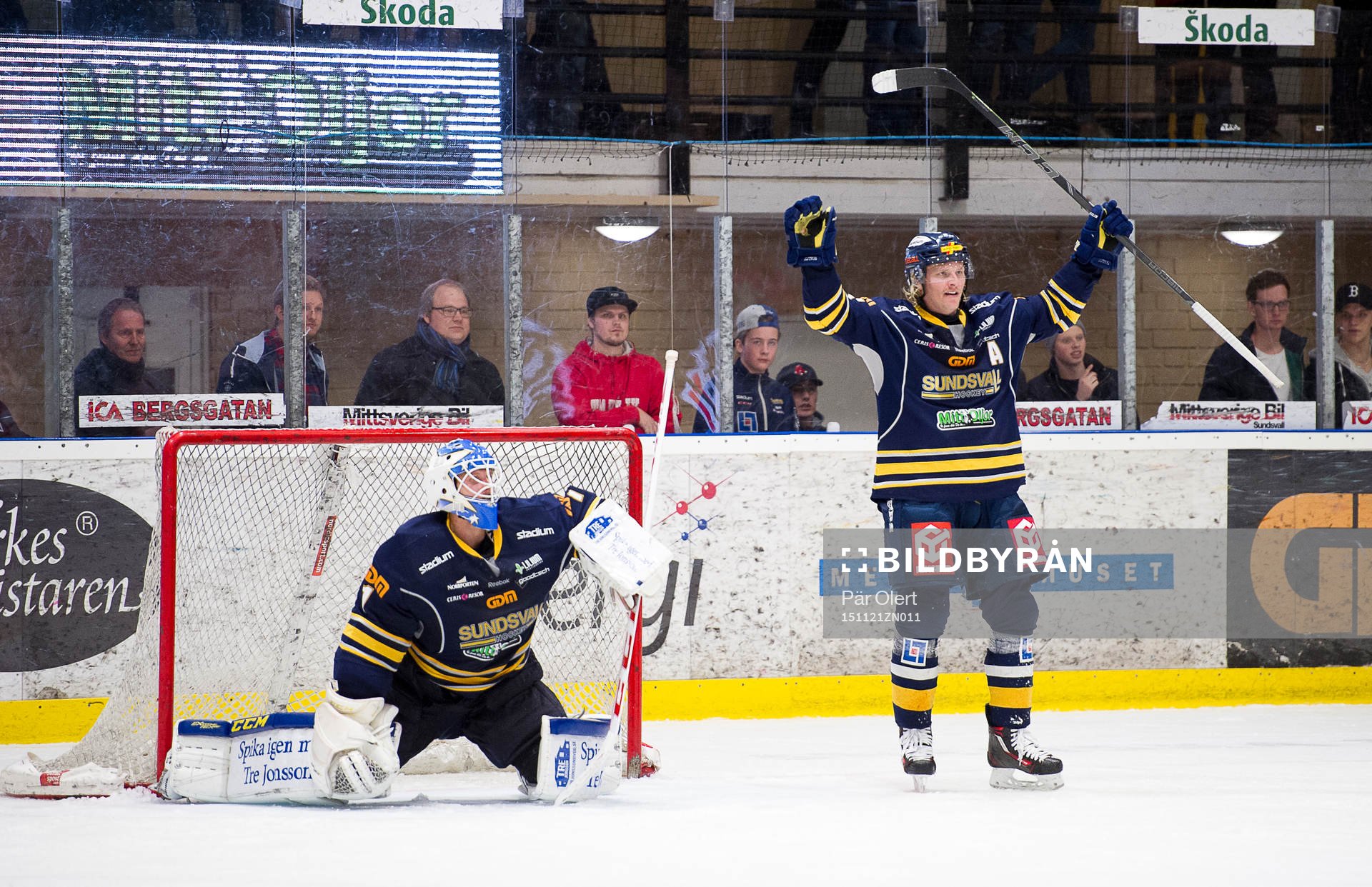 Sundsvalls Mathias Månsson och målvakt Magnus Åkerlund