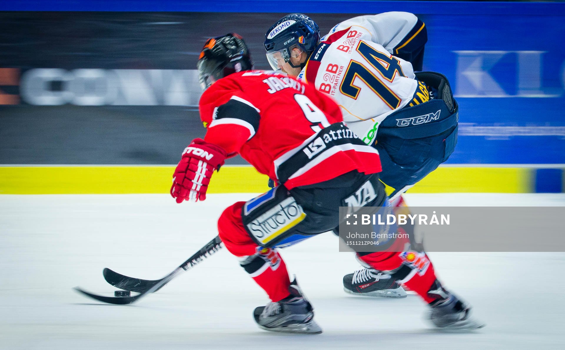 Djurgårdens Tobias Hage och Örebros Joonas Jalvanti
