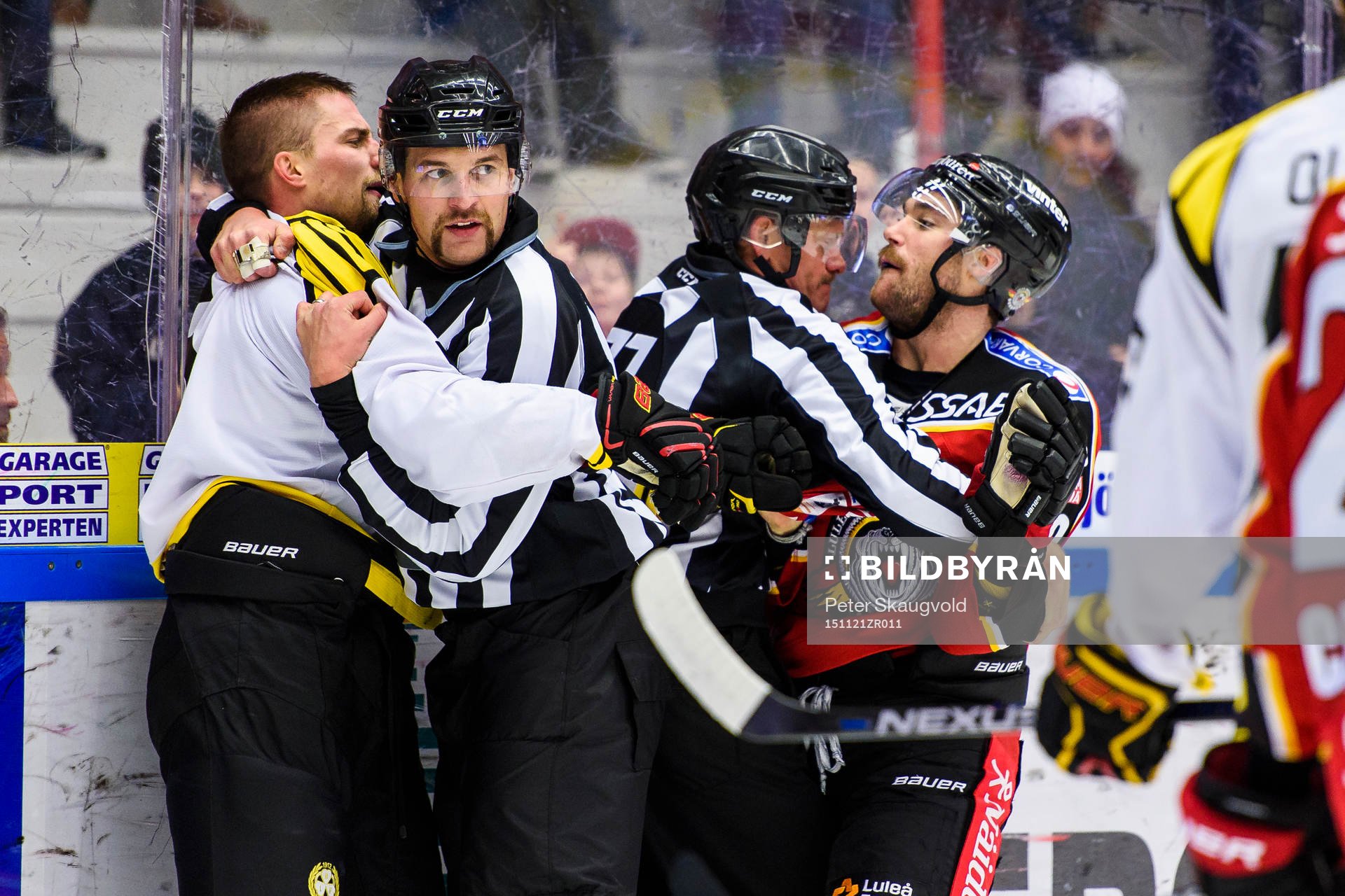 Luleås Jacob Lagacé i bråk med Brynäs Lukas Kilström