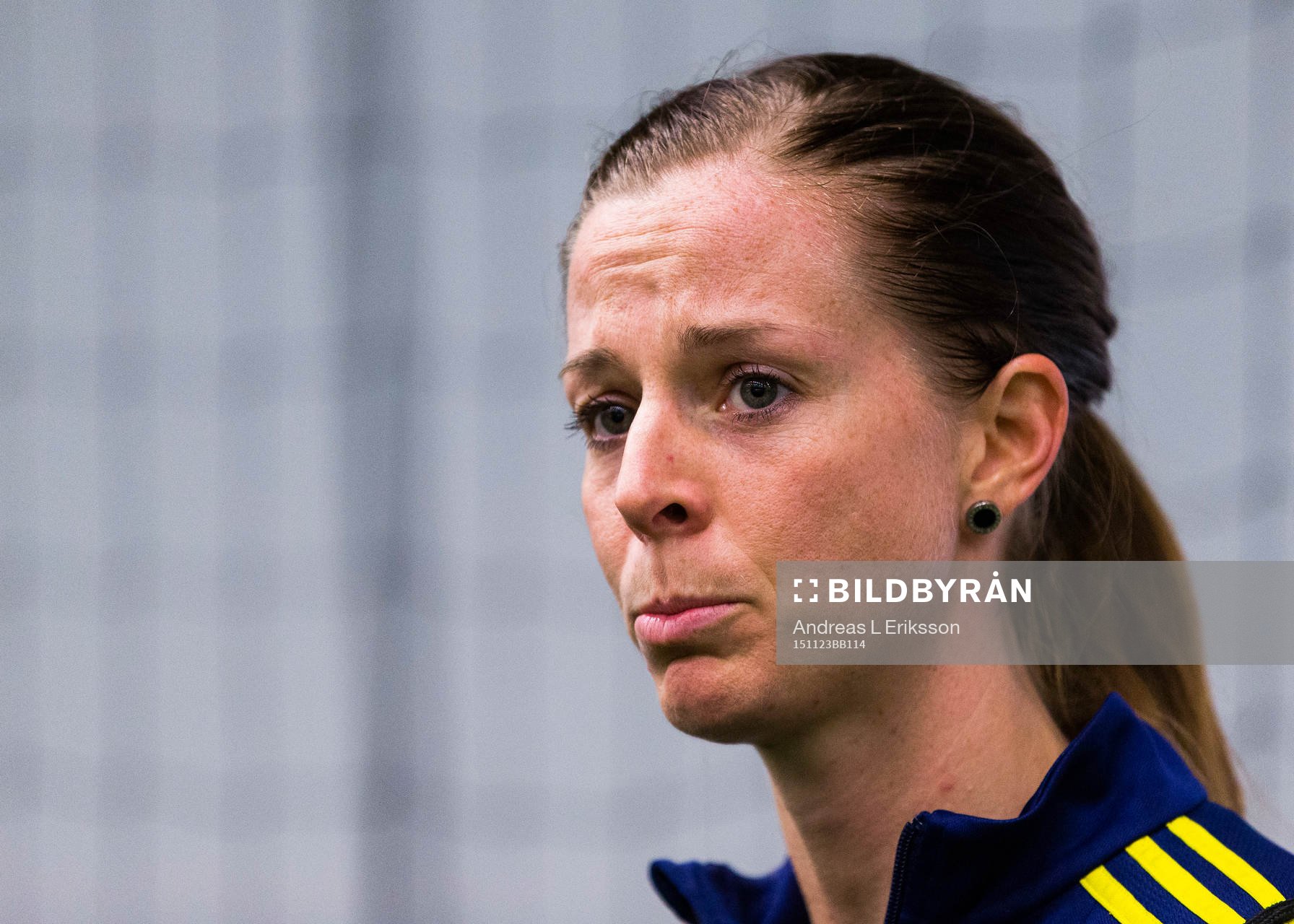 Sveriges Lotta Schelin under en träning med det svenska damlandslaget i fotboll den 23 november 2015 i Stockholm. 