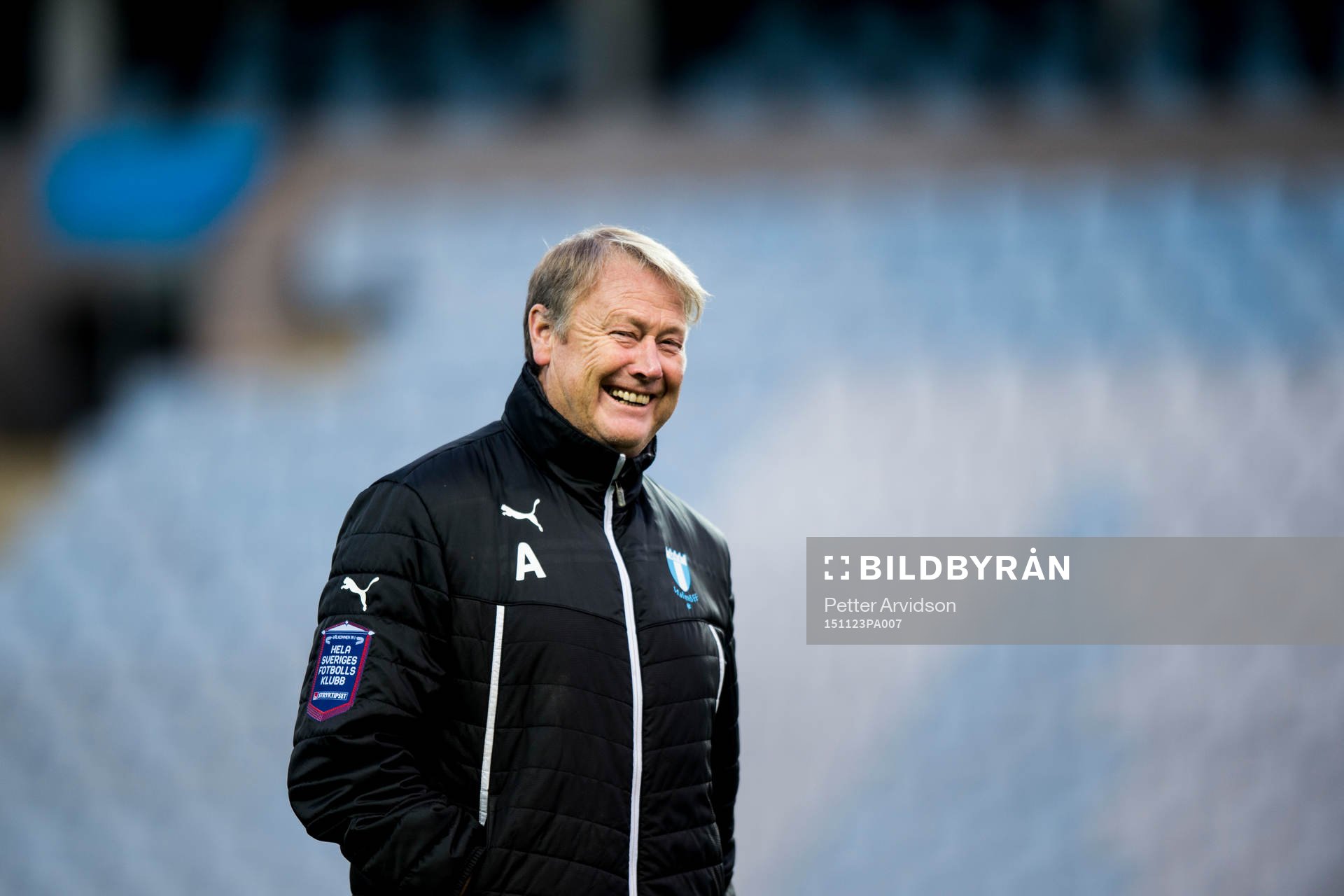 Malmö FFs tränare Åge Hareide skrattar