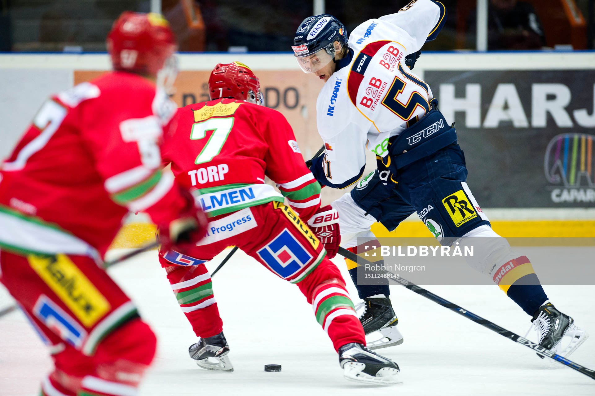 Modos Nichlas Torp och Djurgårdens Robin Alvarez