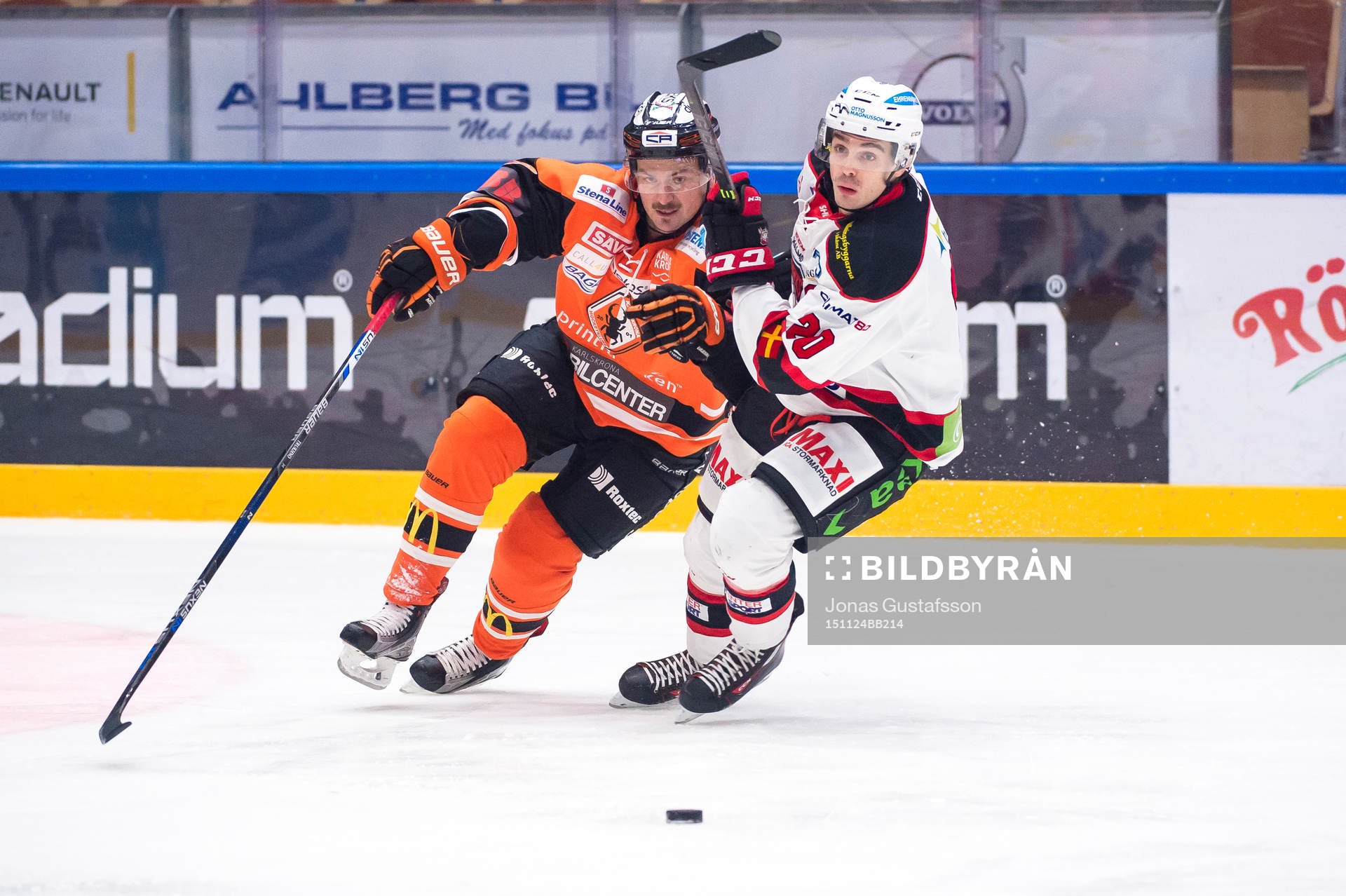 Karlskronas Vjatjeslav Trukhno  och Malmö Redhawks Henrik