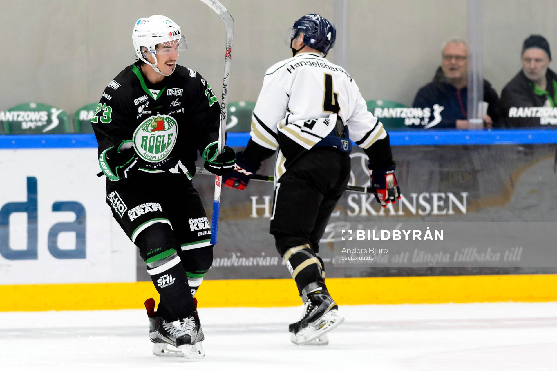 Rögles Daniel Sylwander jublar