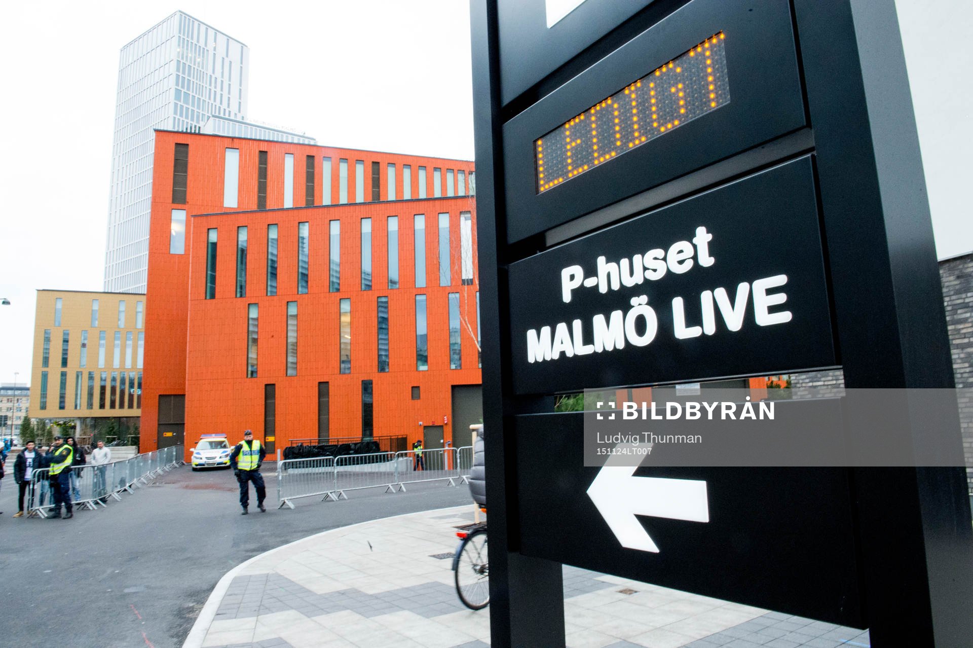 Polisen bevakar Malmö Live
