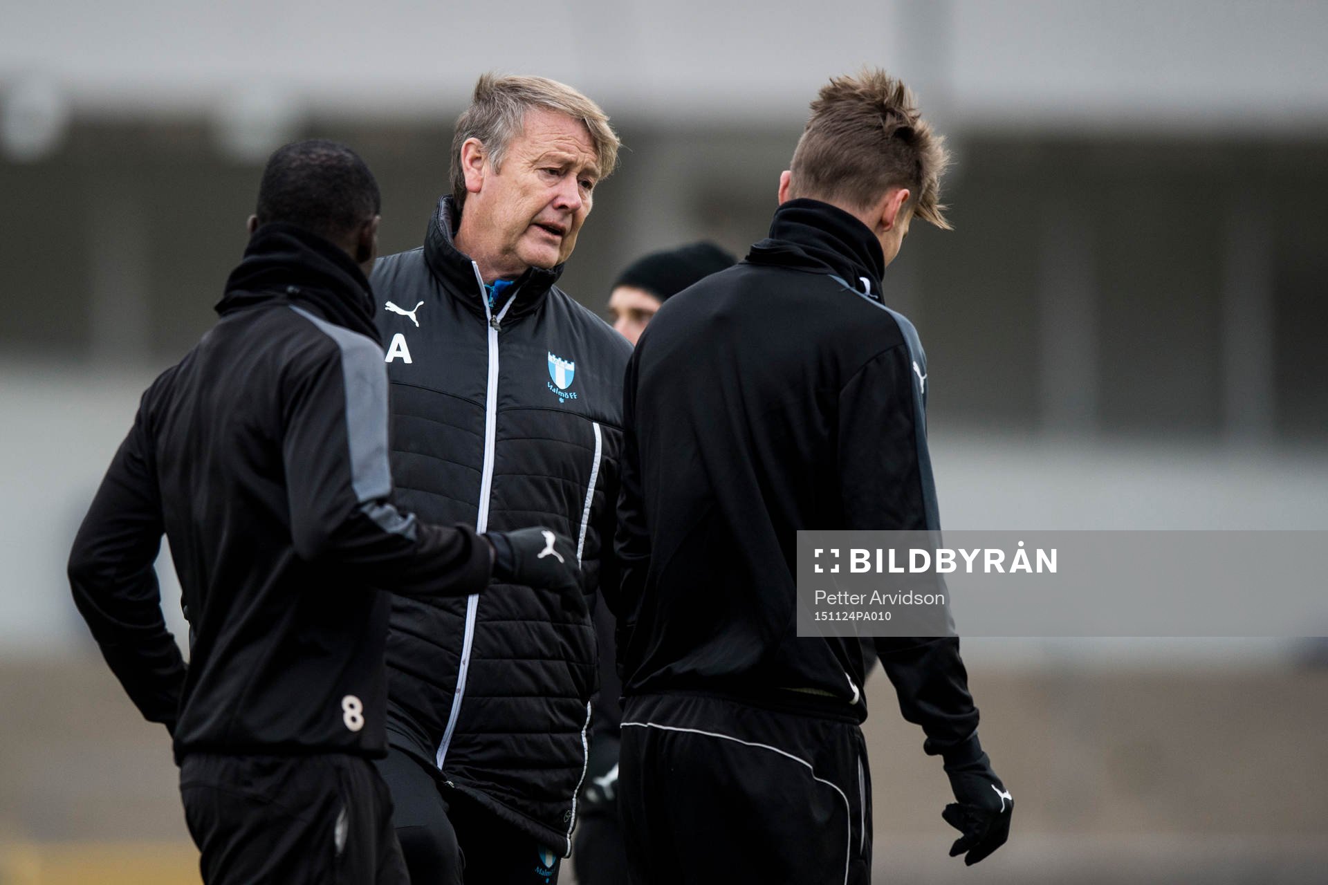 Malmö FFs tränare Åge Hareide pratar med Markus Rosenberg