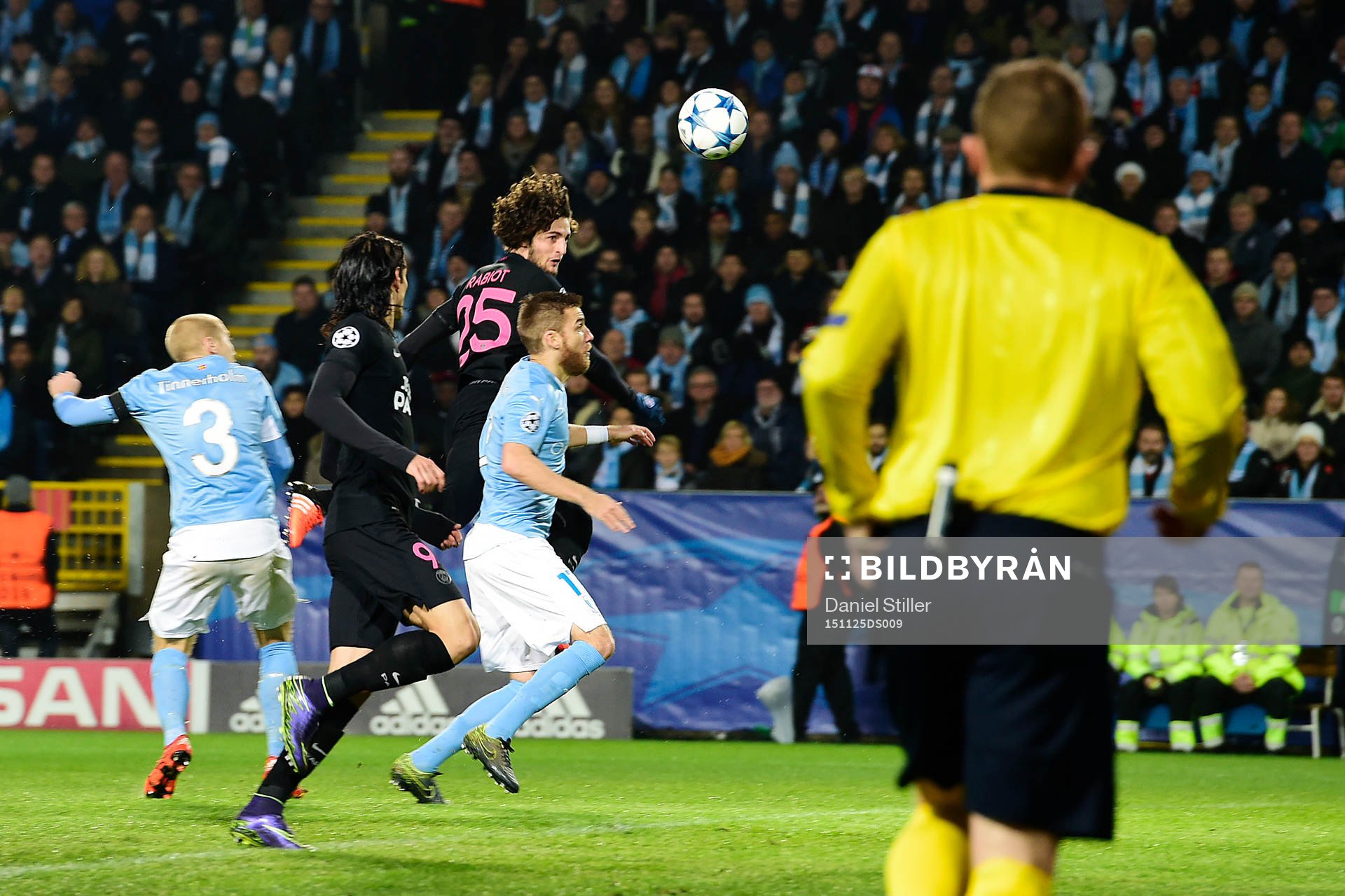 s Adrien Rabiot  gör 0-1