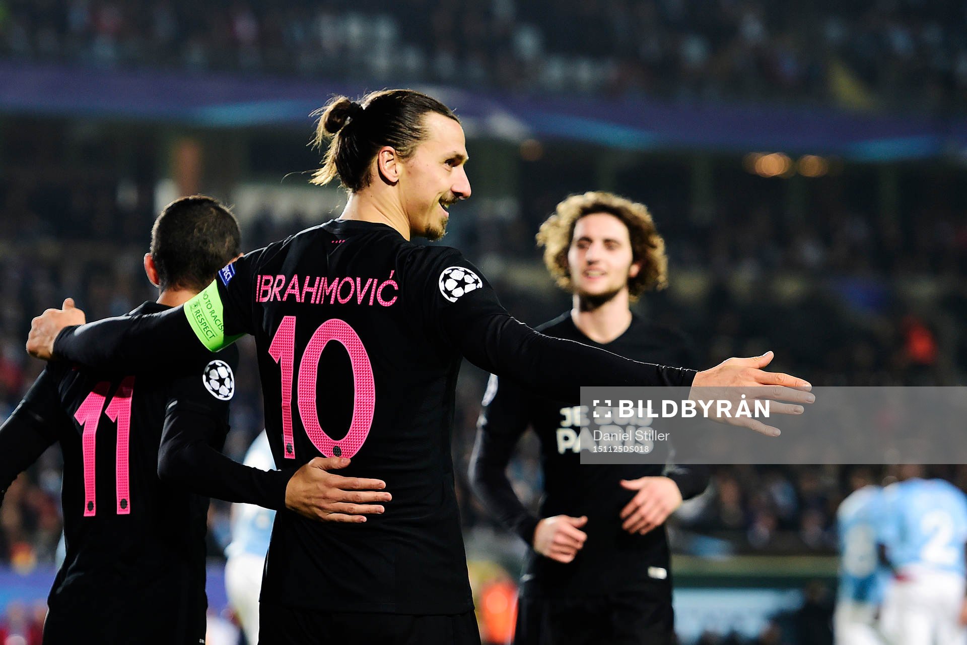 PSG:s Zlatan Ibrahimovic jublar efter att han har gjort 0-3 under fotbollsmatchen i Champions League mellan Malmö FF och Paris Saint Germain den 25 november 2015 i Malmö.
