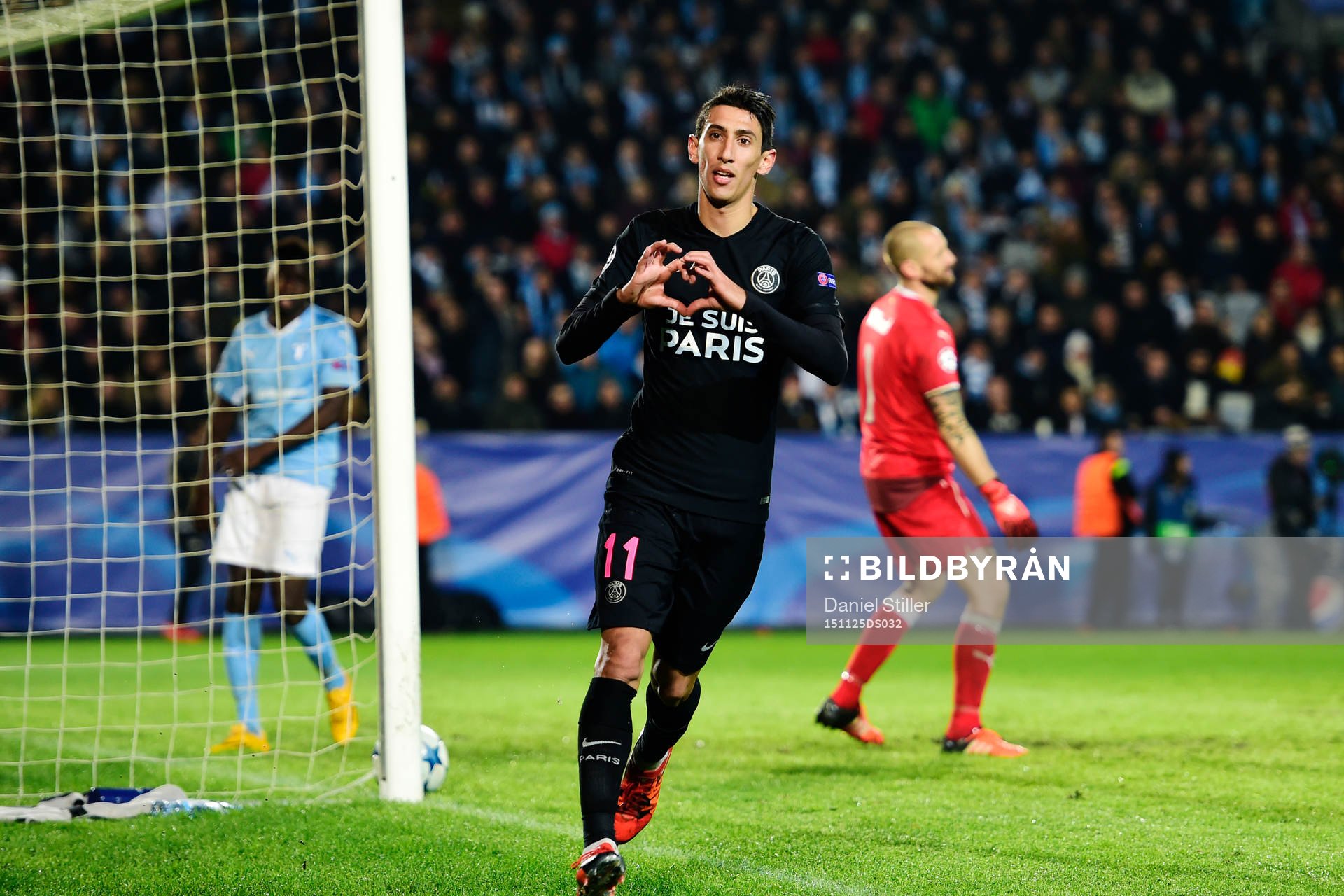 s Angel Di Maria gör 0-4 och jublar