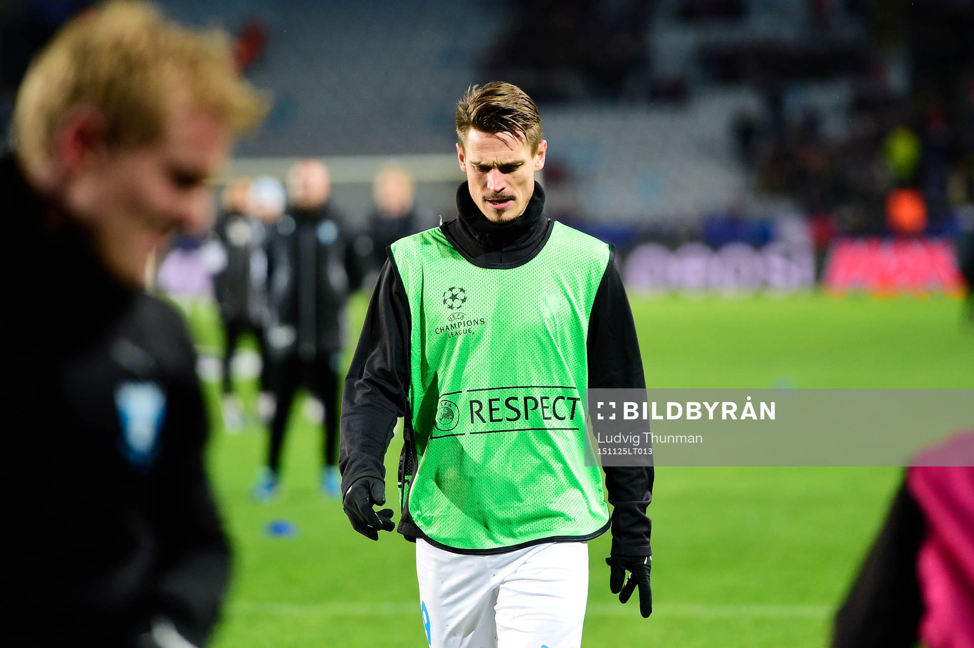 Malmö FFs Markus Rosenberg värmer upp