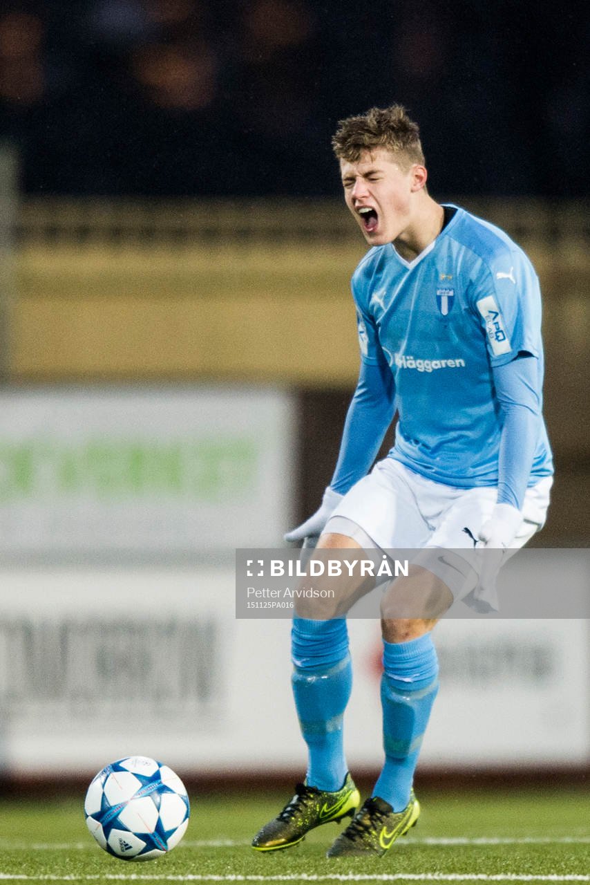 Malmö FFs Mattias Svanberg reagerar