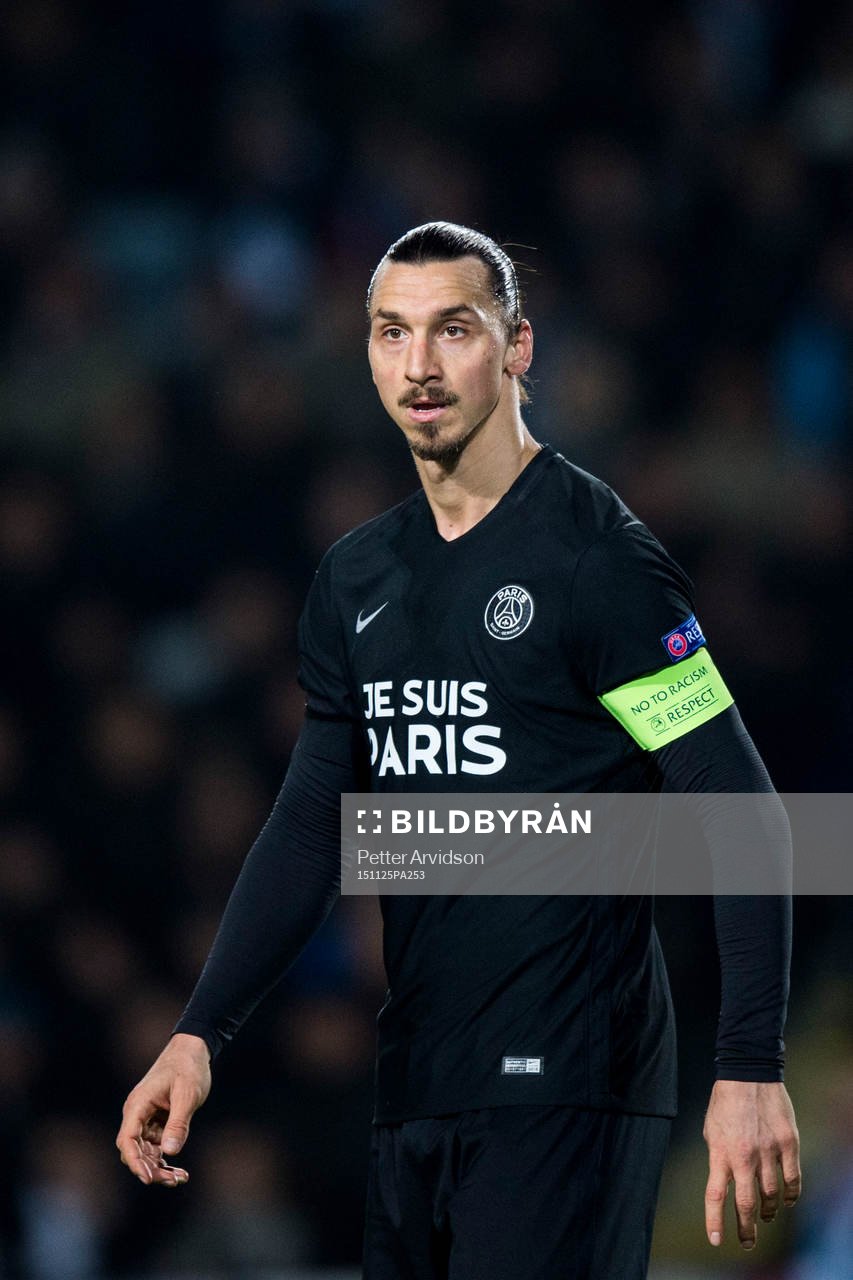 s Zlatan Ibrahimovic med kaptensbindeln