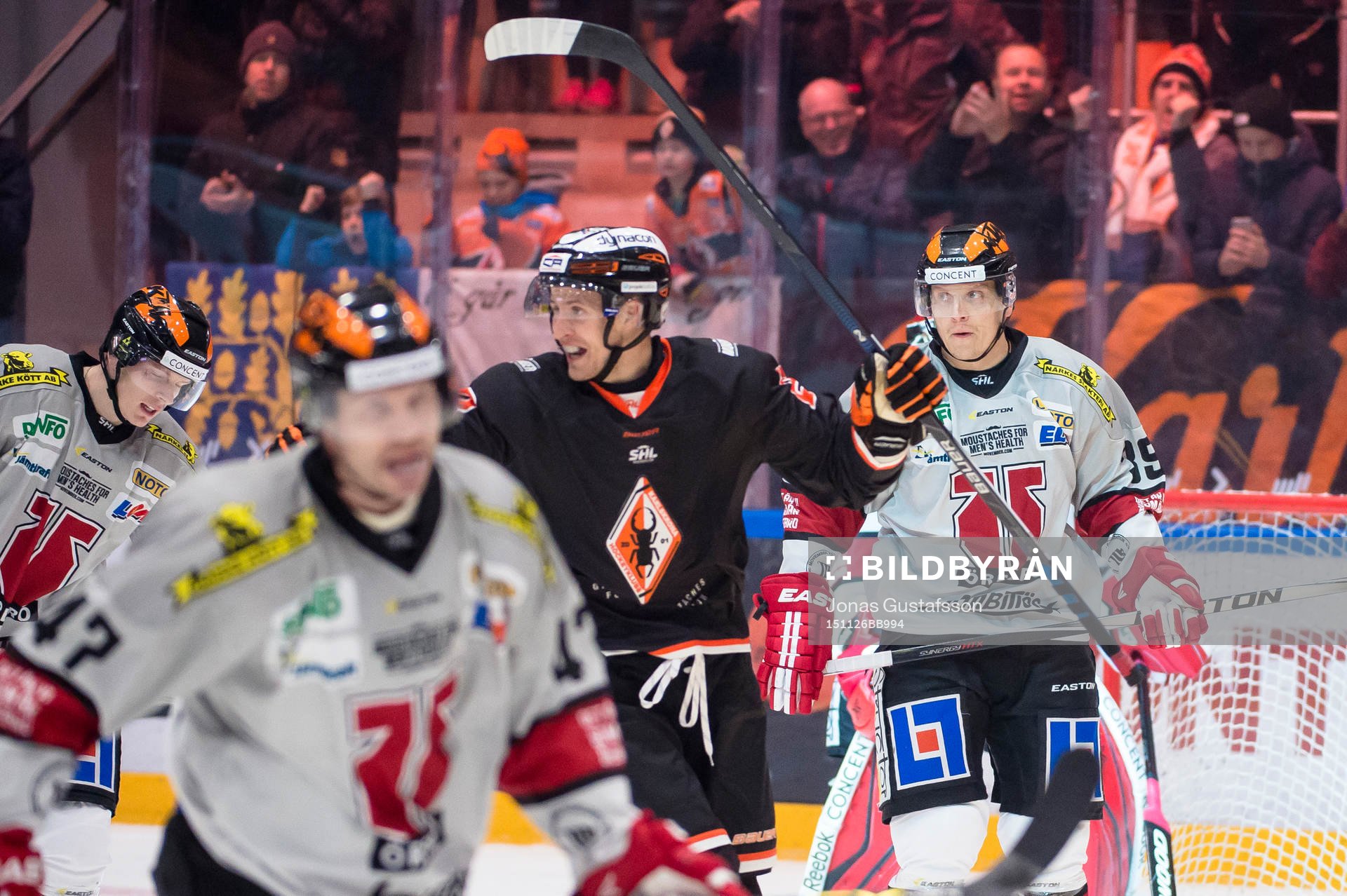 Karlskronas Alexander Bergström jublar