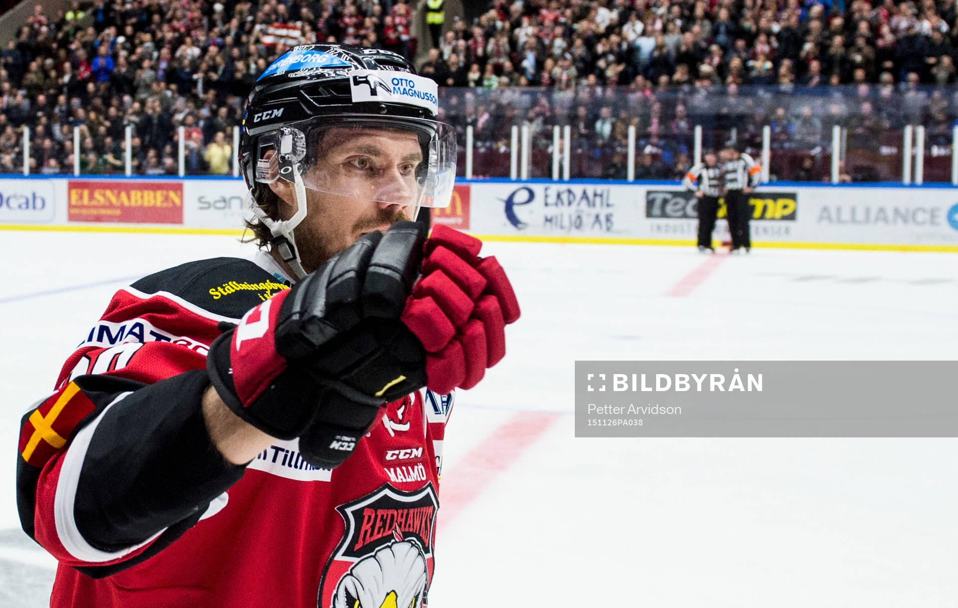 Malmö Redhawks Mattias Persson jublar
