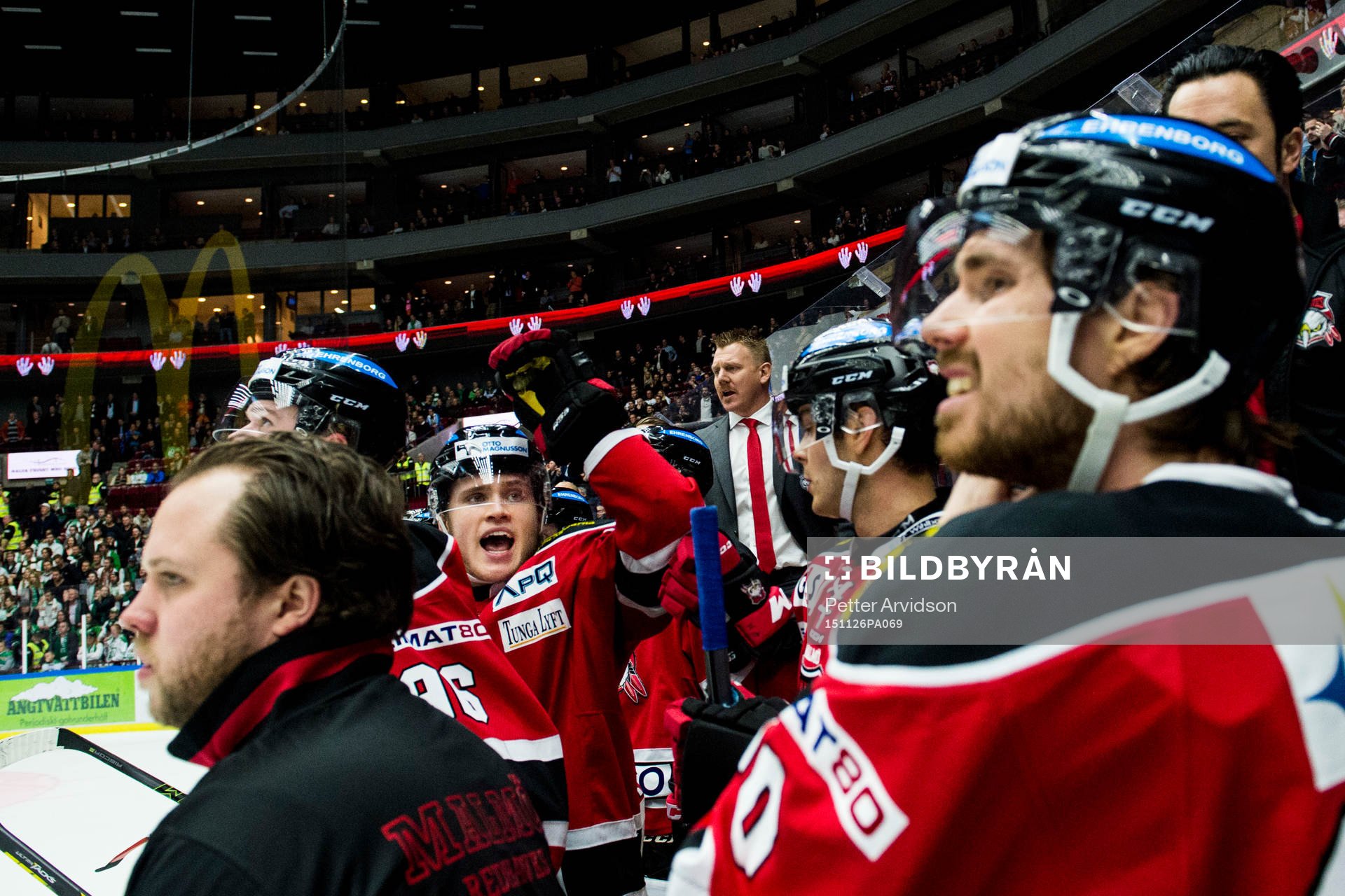 Malmö Redhawks Christoffer Forsberg jublar