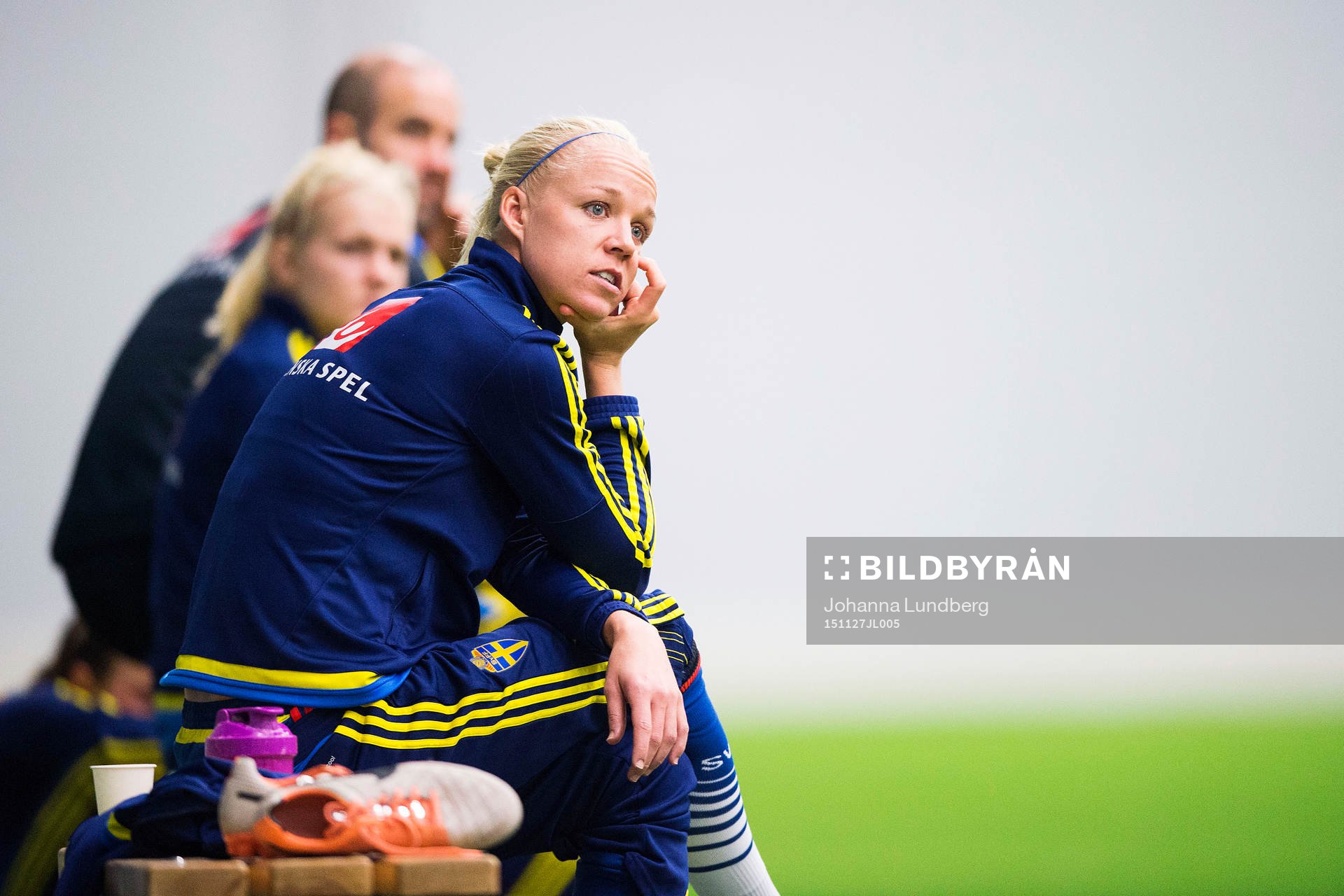 Caroline Seger på bänken