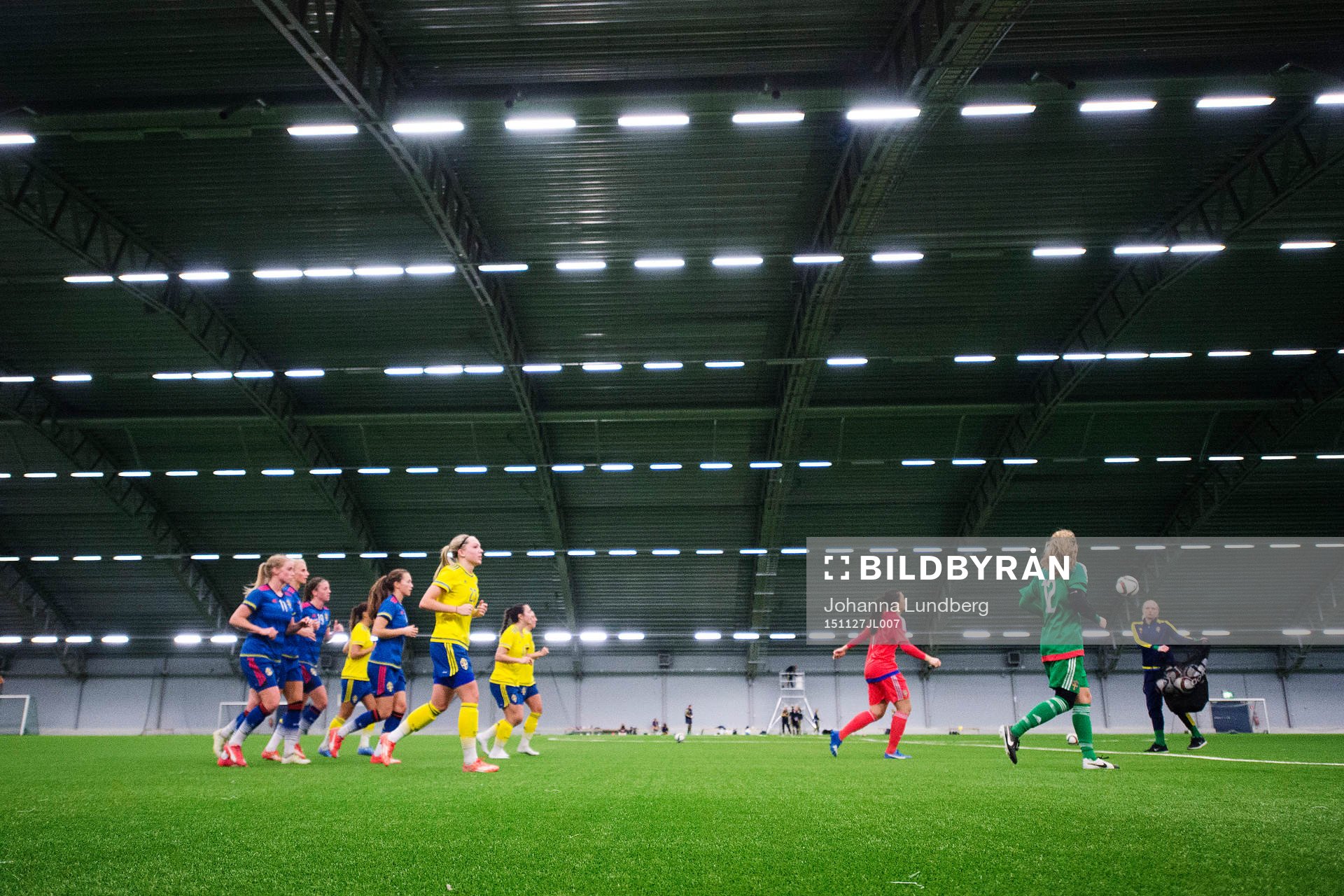 Spelarna joggar ner