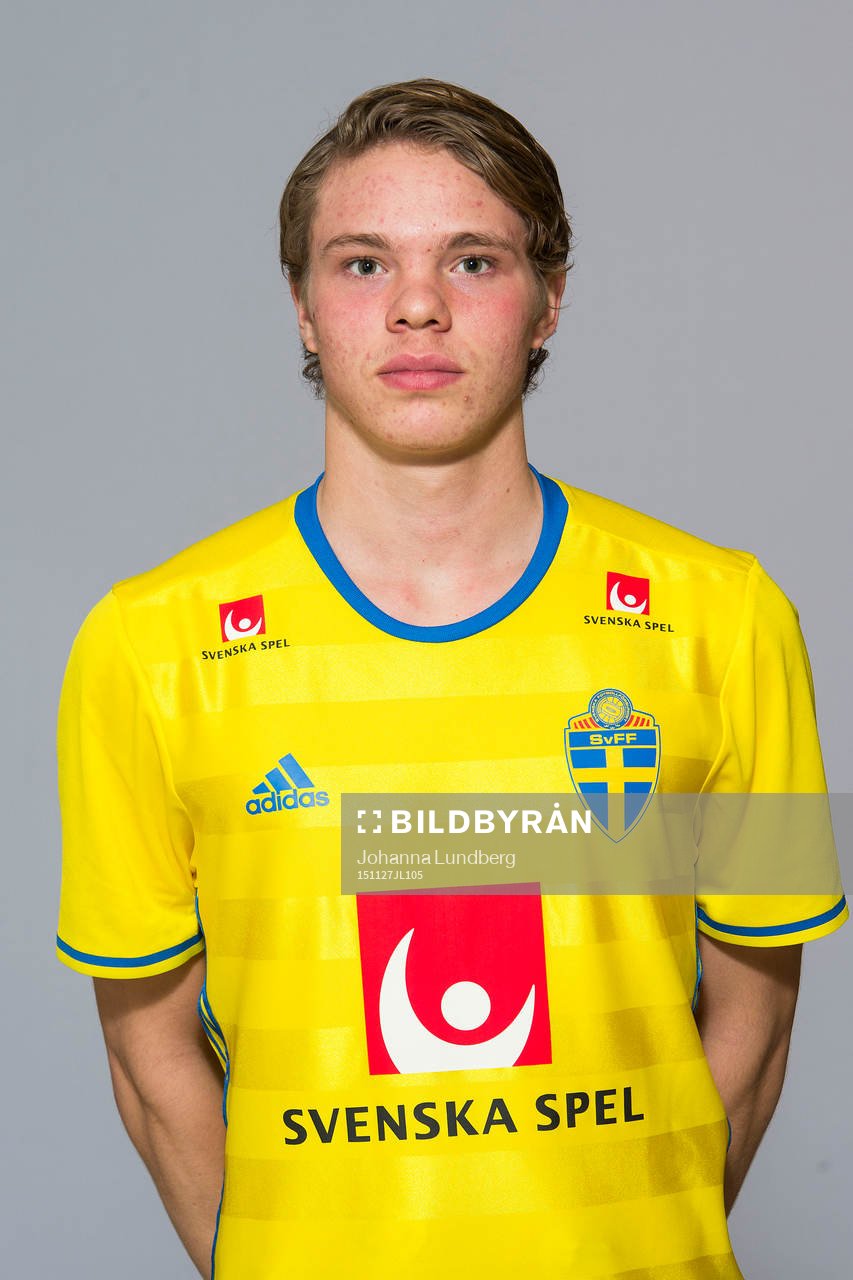 Fredrik Alm som spelar i P17/98-landslaget