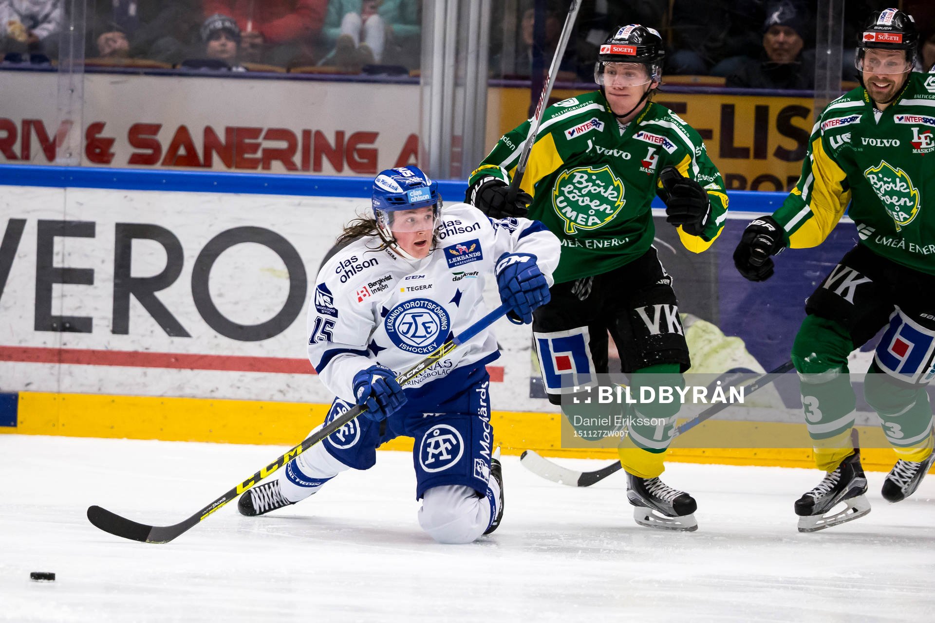 Leksands Johan Porsberger jagas av Björklövens Jonas