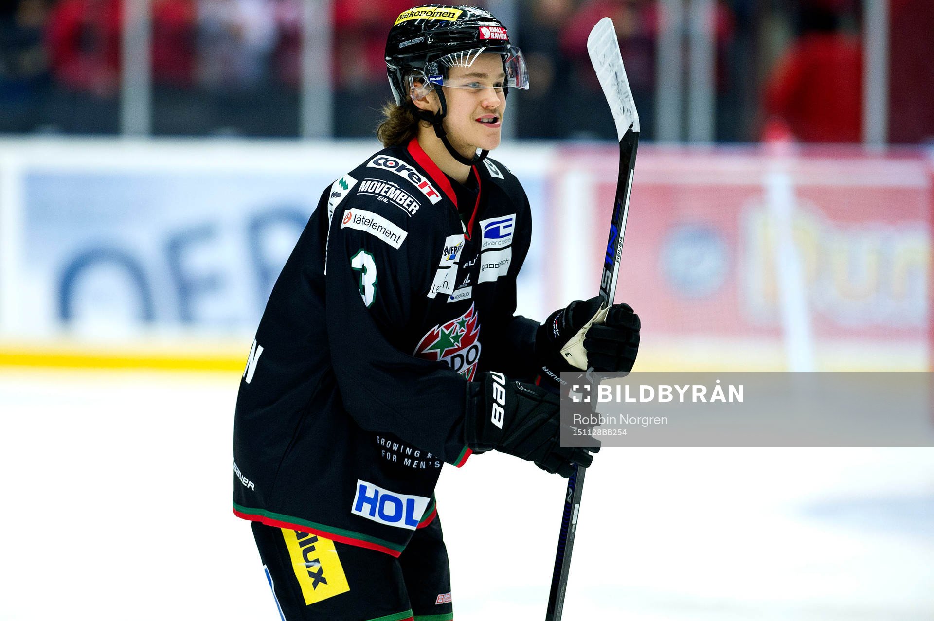 Modos Jesper Lindgren jublar