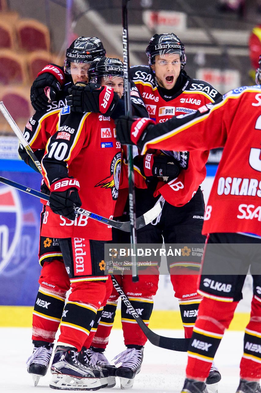 Luleås Toni Rajala(v) jublar