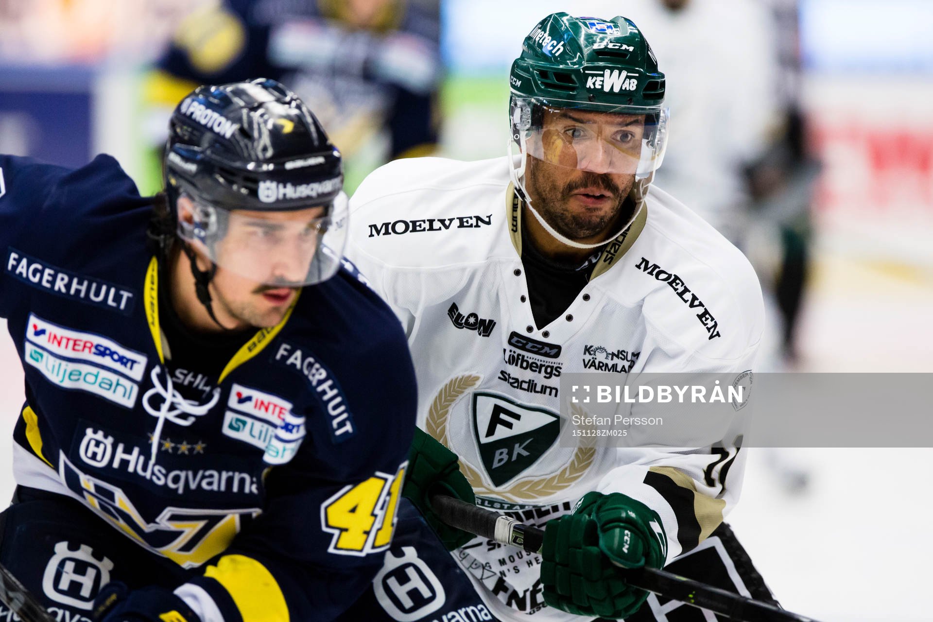 s Chris Campoli mot Färjestads Robbie Earl