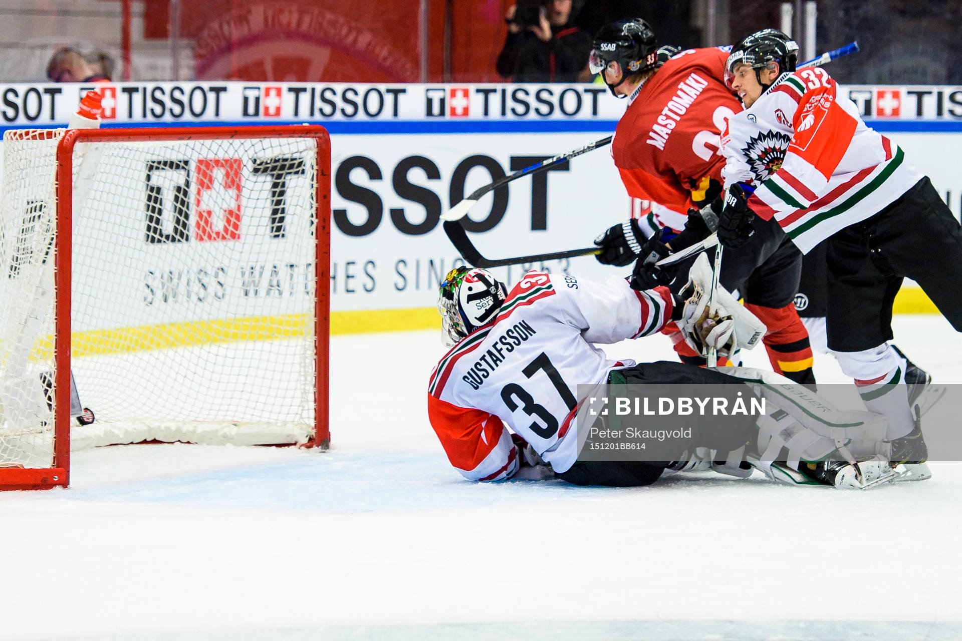Luleås Christopher Mastomäki gör 3-2 bakom Frölundas