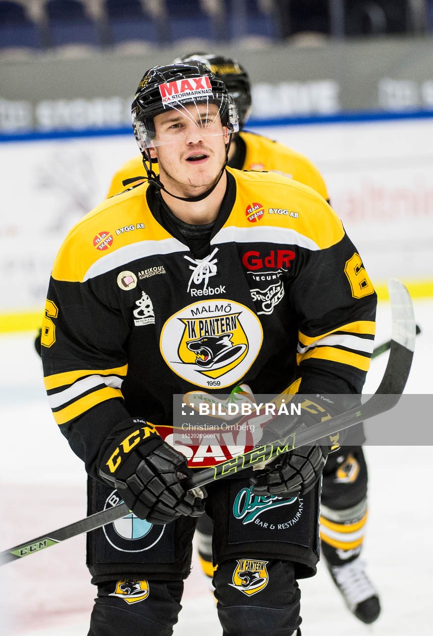 Panterns Emil Carnestad jublar åt 1-0