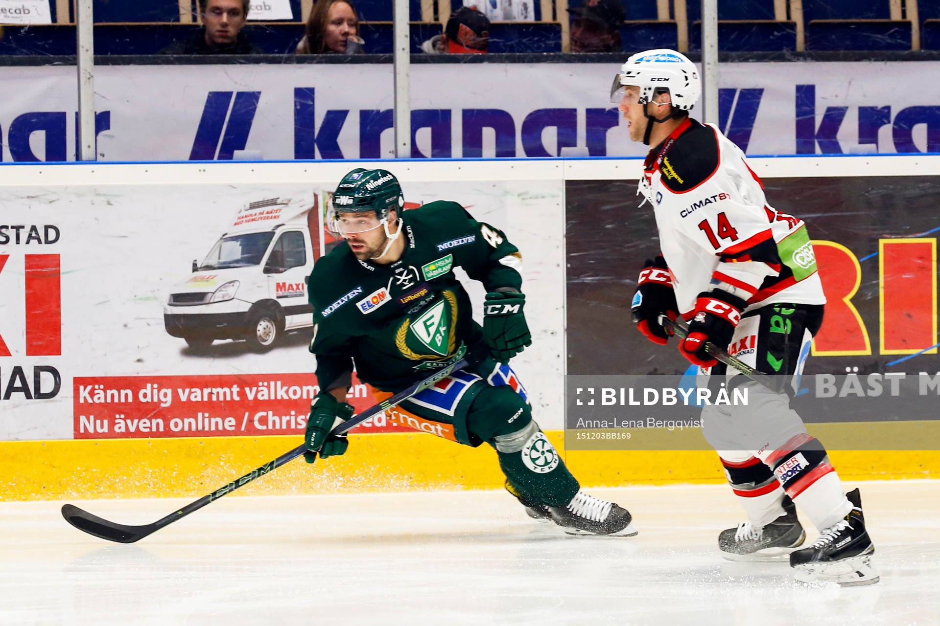 Färjestads Milan Gulas och Malmö Redhawks  Derek Meech