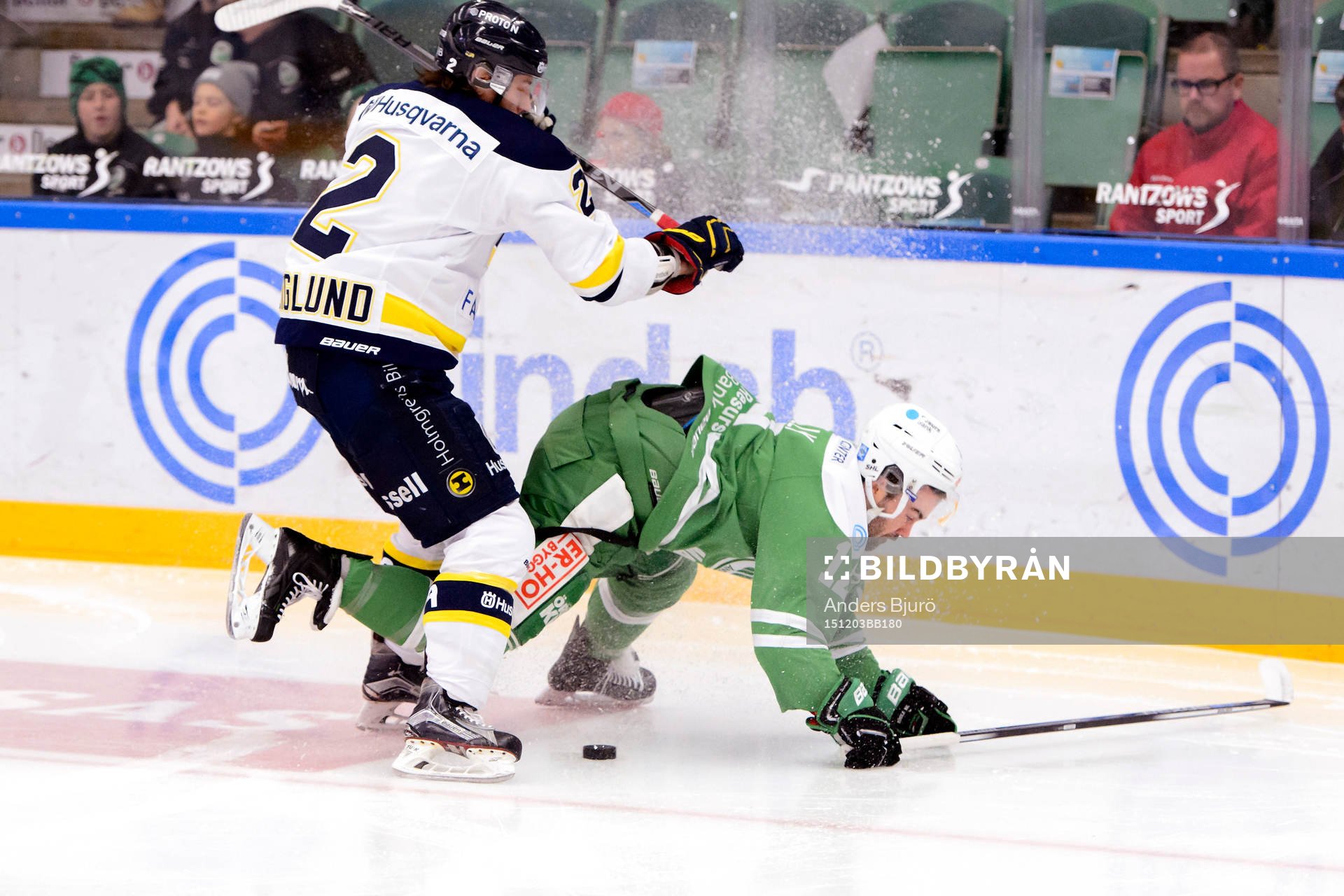 s Kristofer Berglund mot Rögles Jack Connolly