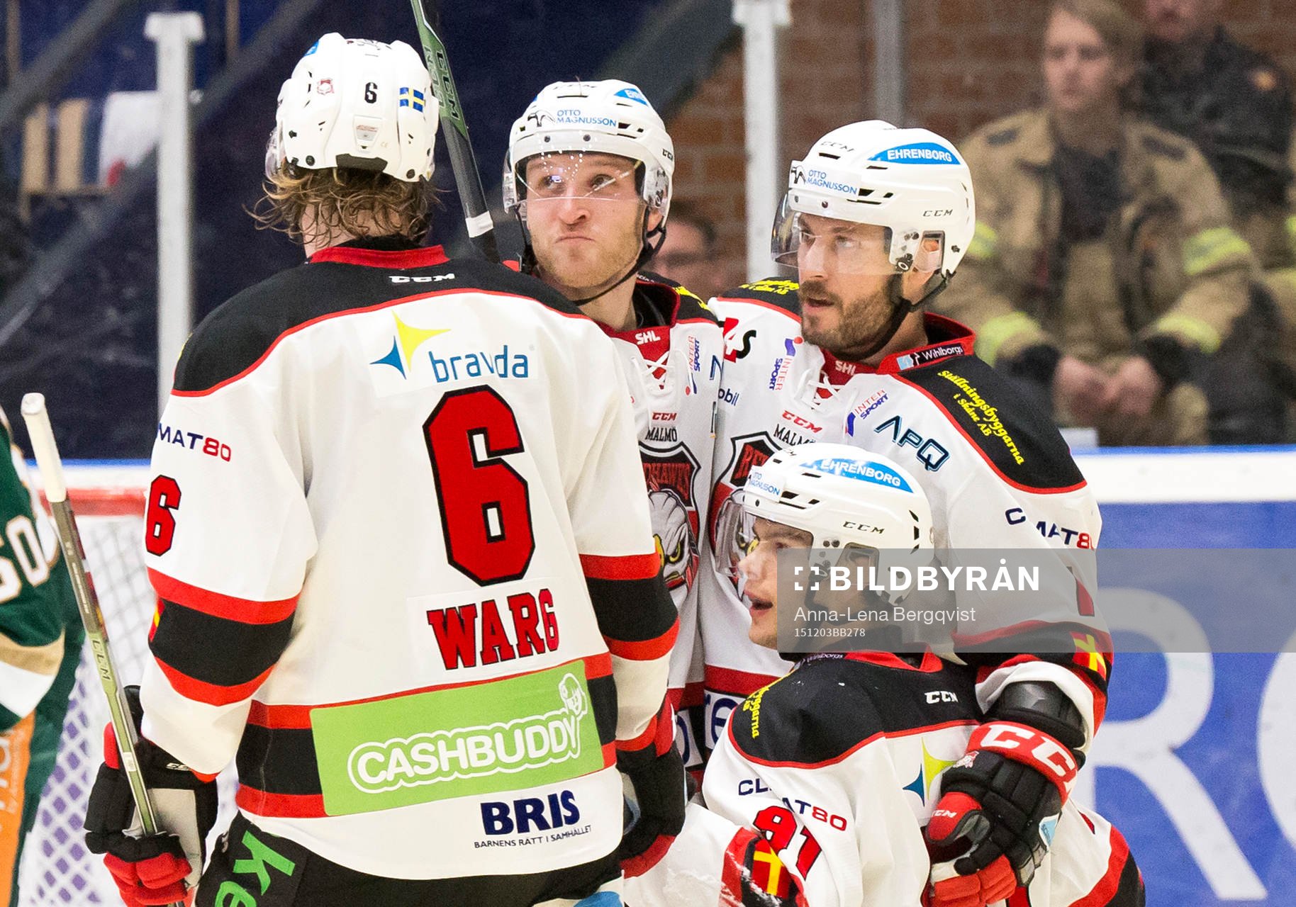 Malmö Redhawks spelare jublar