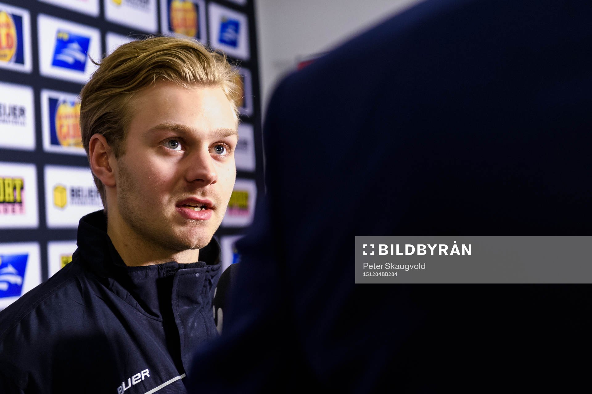 Luleås Lucas Wallmark blir intervjuad