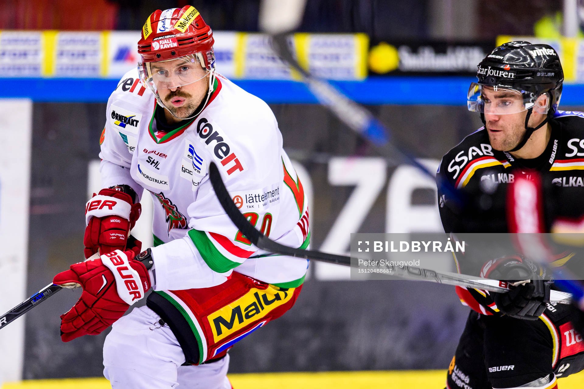Modos Joel Kwiatkowski jagas av Luleås Jacob Lagacé