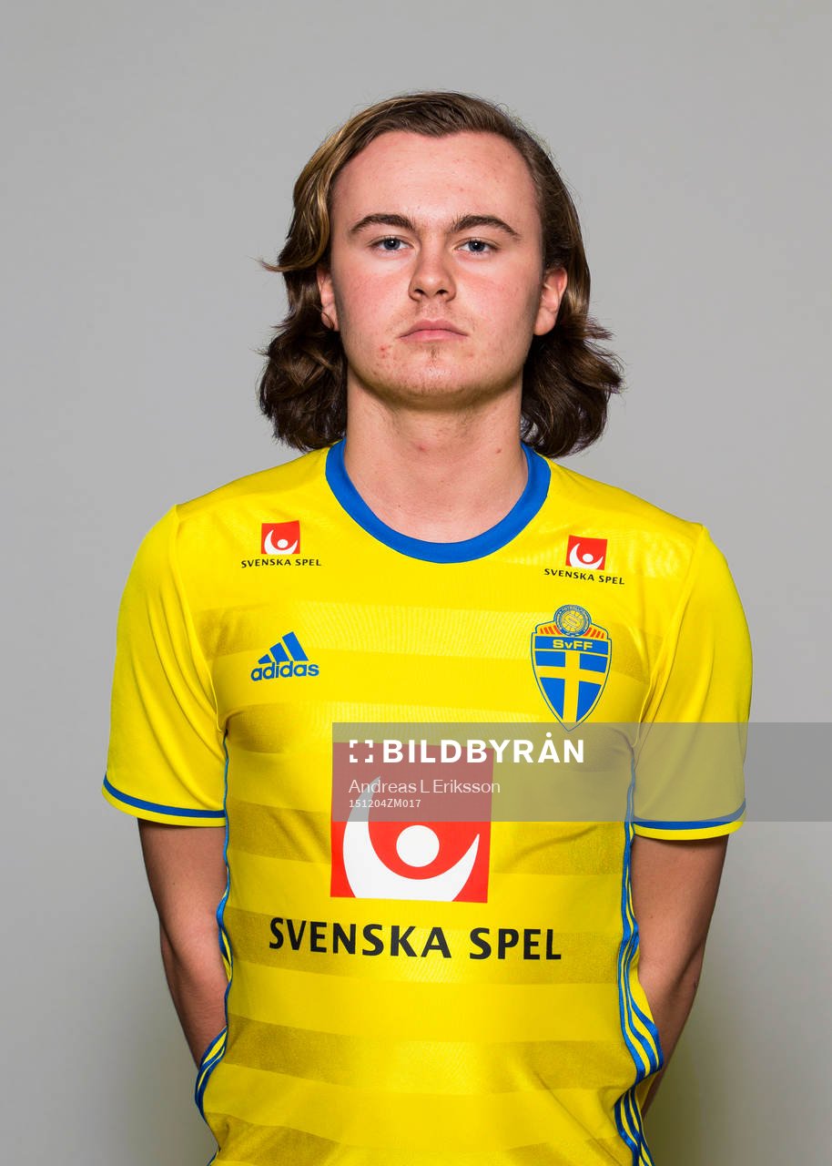 Lucas Isacksson i P16/99-landslaget