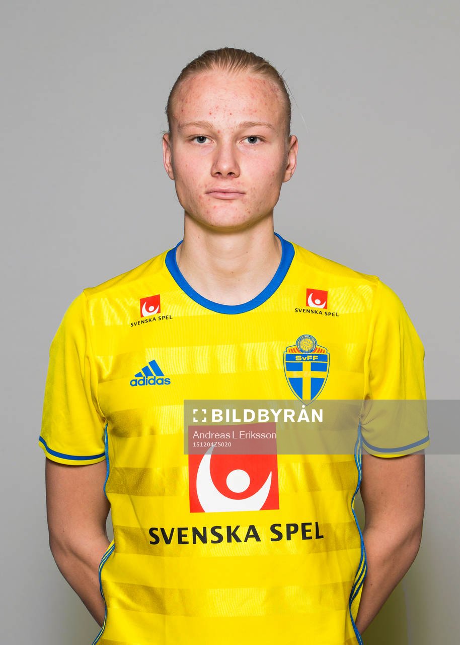 Filip Örnblom i P16/99-landslaget
