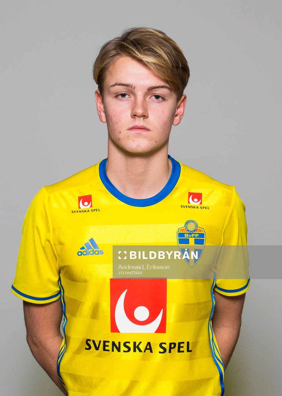 Simon Marklund i P16/99-landslaget