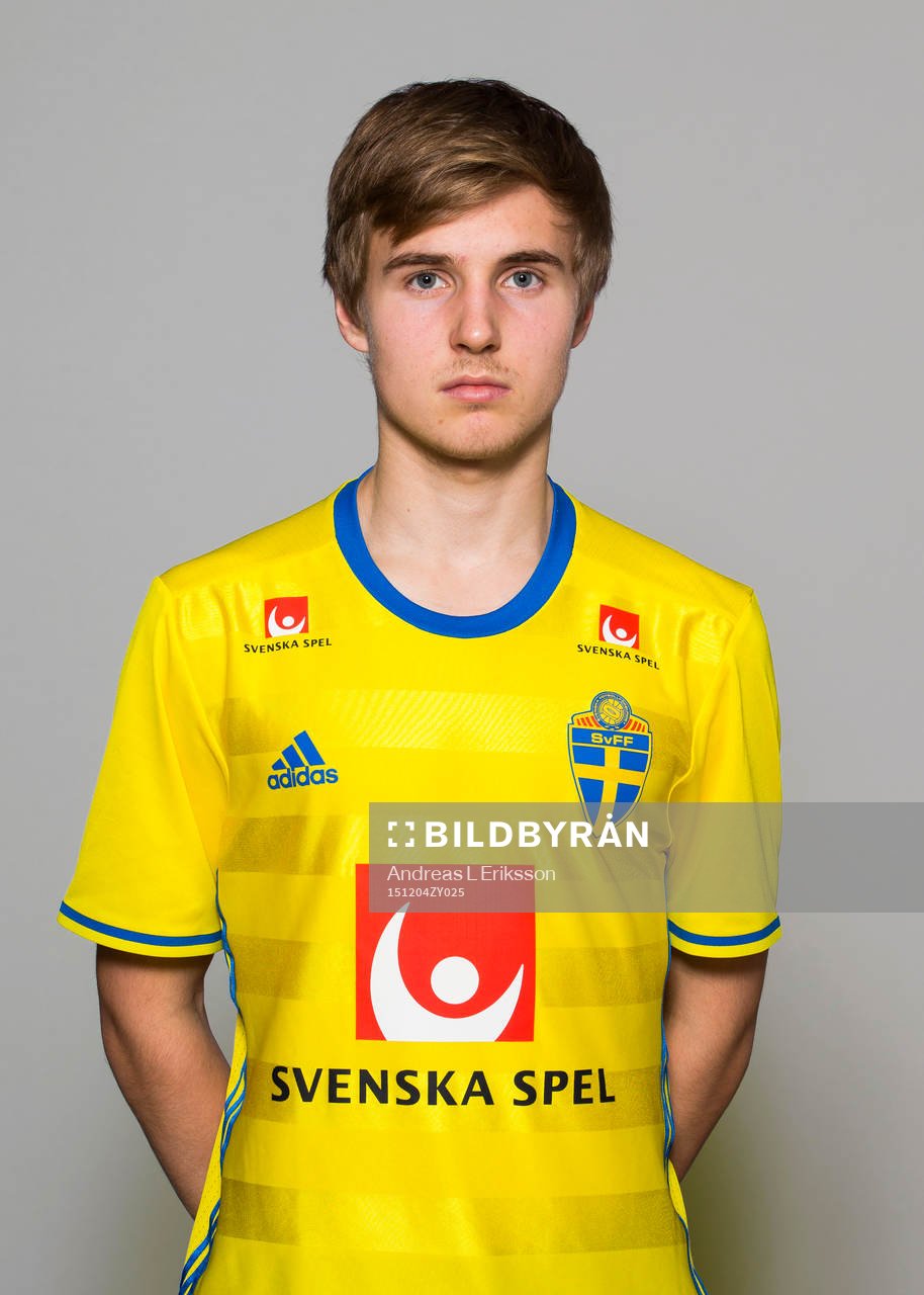 Simon Hirvonen i P16/99-landslaget